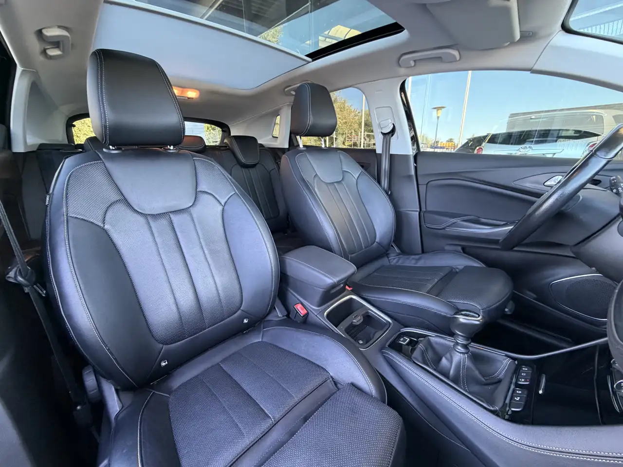 Opel Grandland X — photo 25 sur 41
