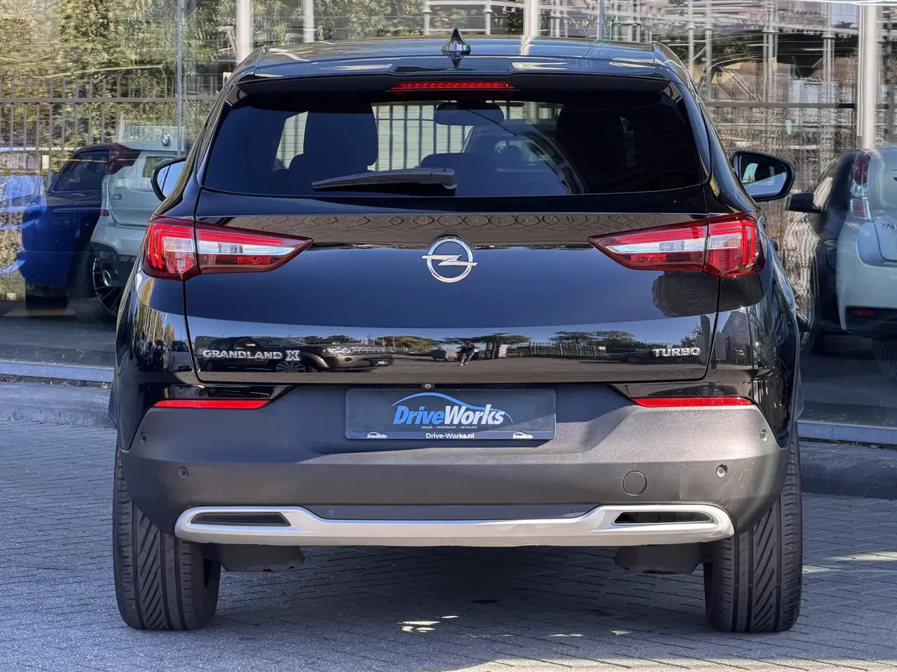 Opel Grandland X — photo 32 sur 41