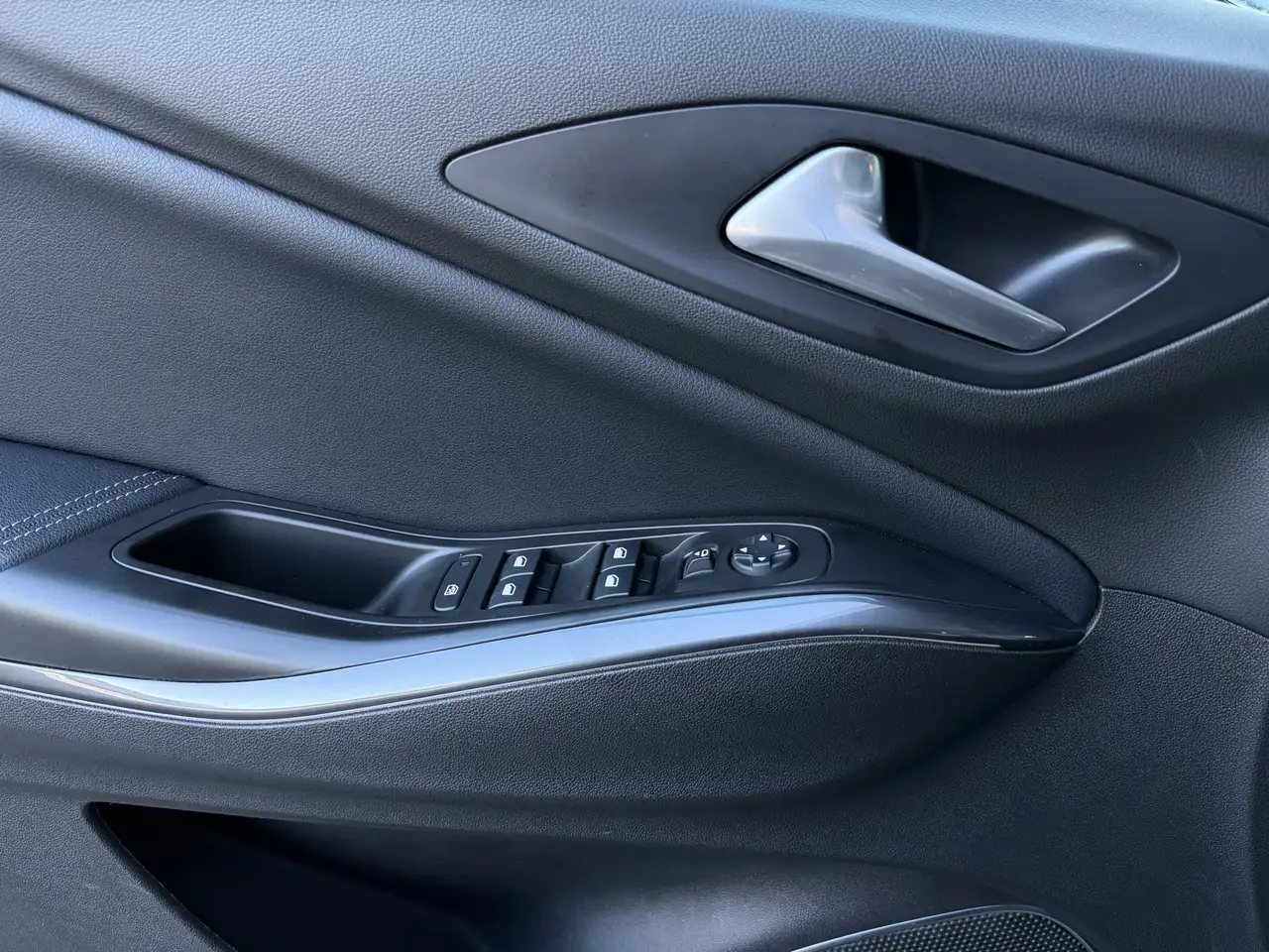 Opel Grandland X — photo 13 sur 41