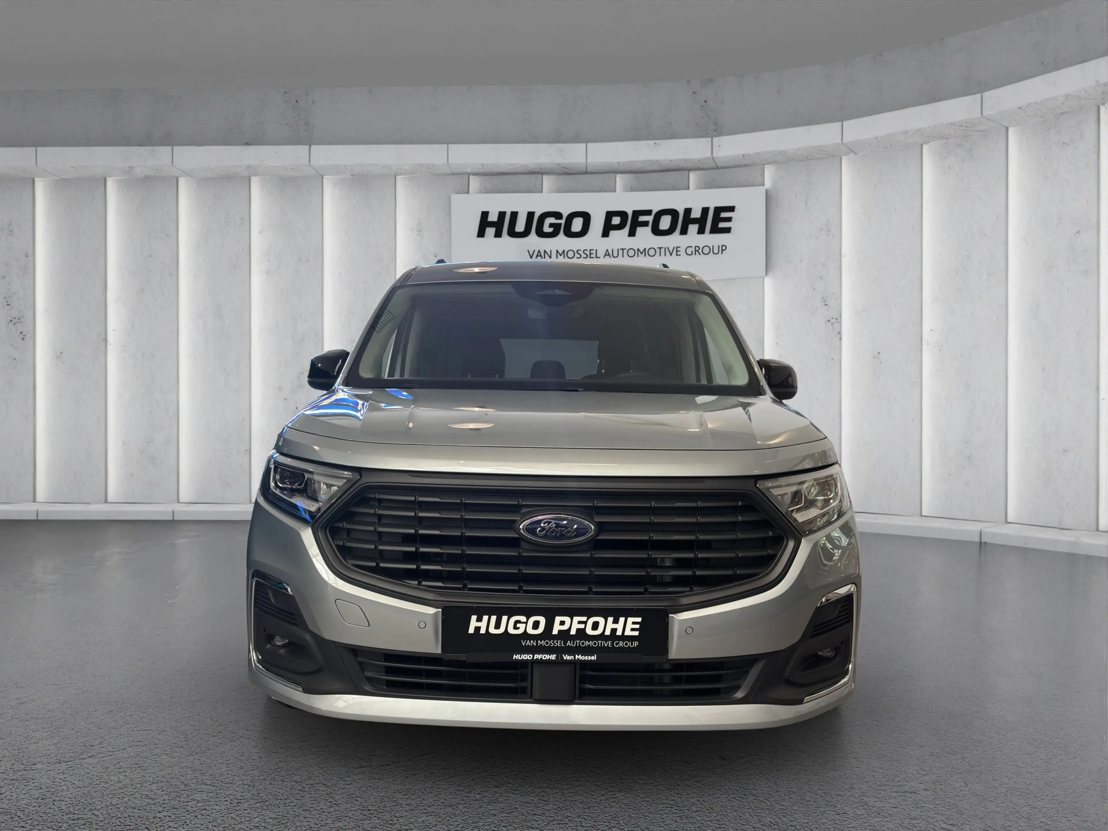 Ford Grand Tourneo Connect L2 Titanium 2.0 EcoBlue 90kW Automatik Hot — photo 7