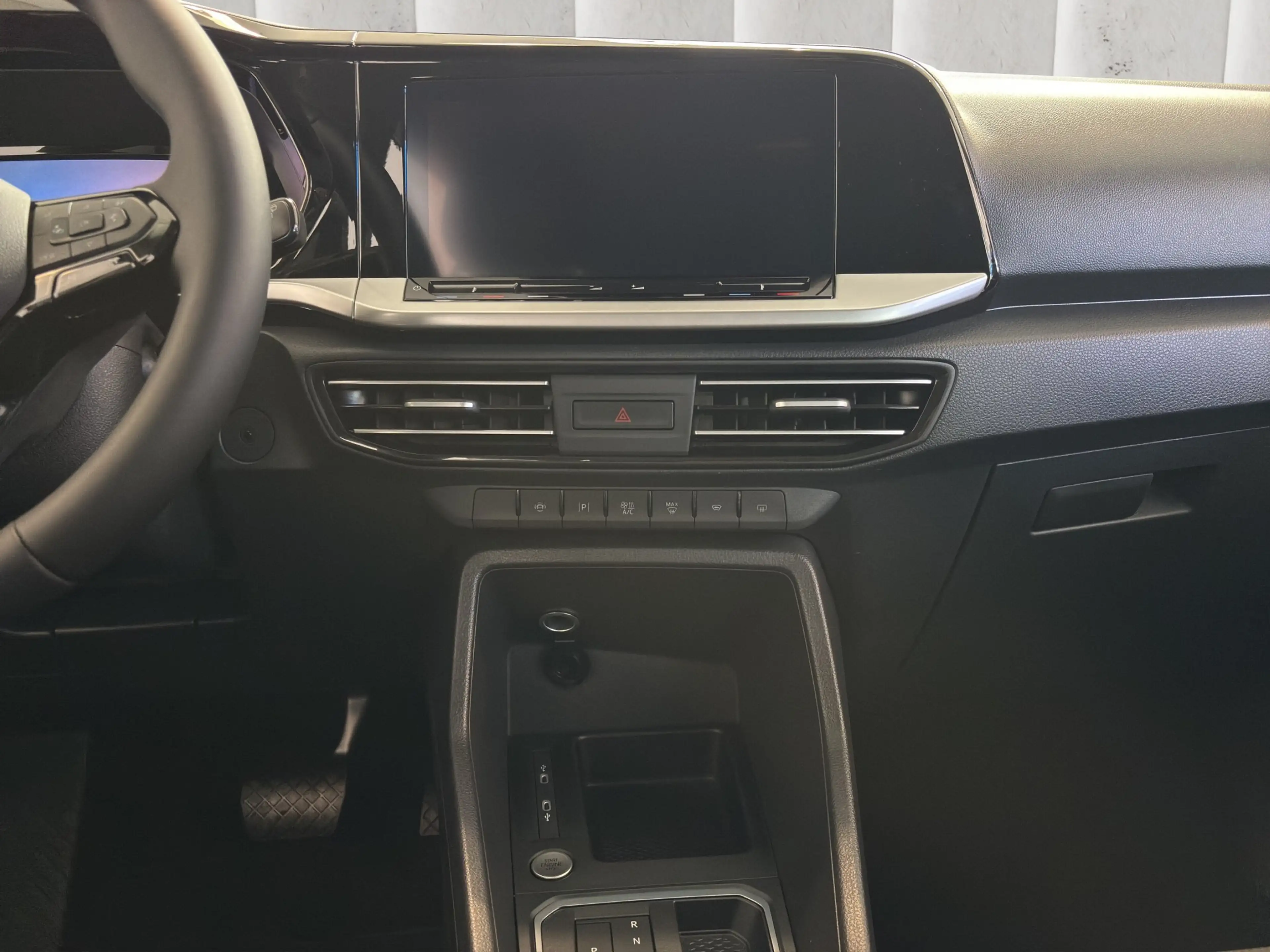 Ford Grand Tourneo Connect L2 Titanium 2.0 EcoBlue 90kW Automatik Hot — photo 13