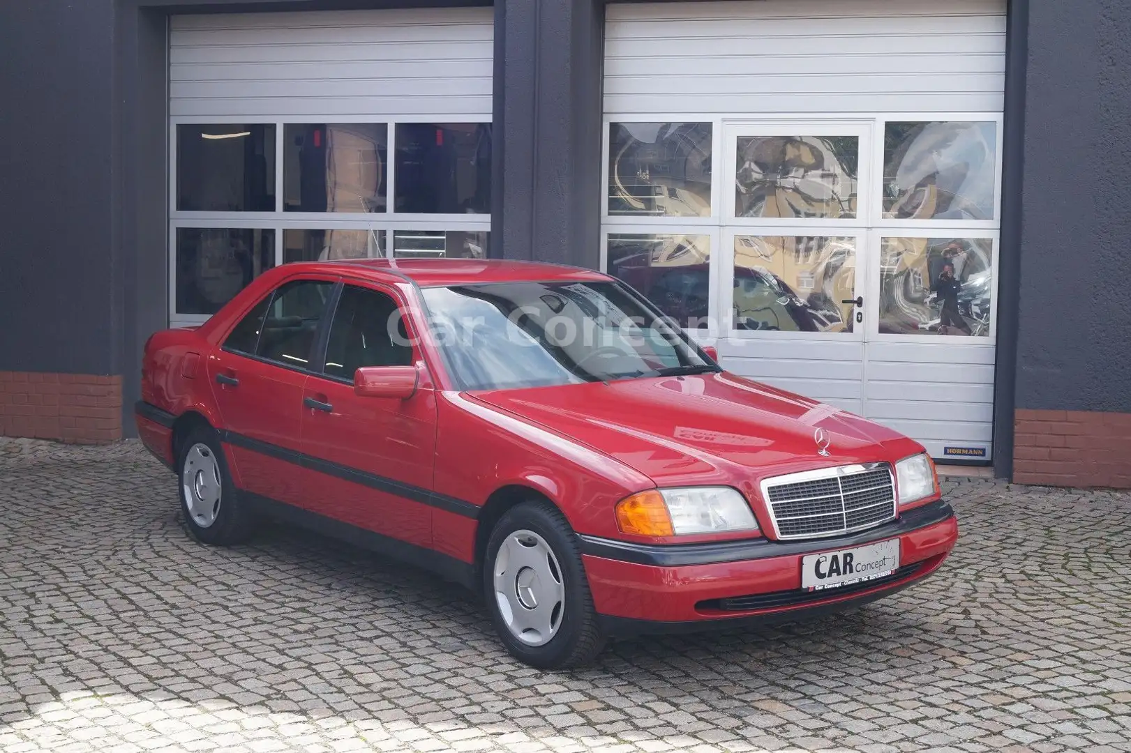 Mercedes-Benz C 180 *Neuwagenzustand/H-Zulassung* Piros - 1