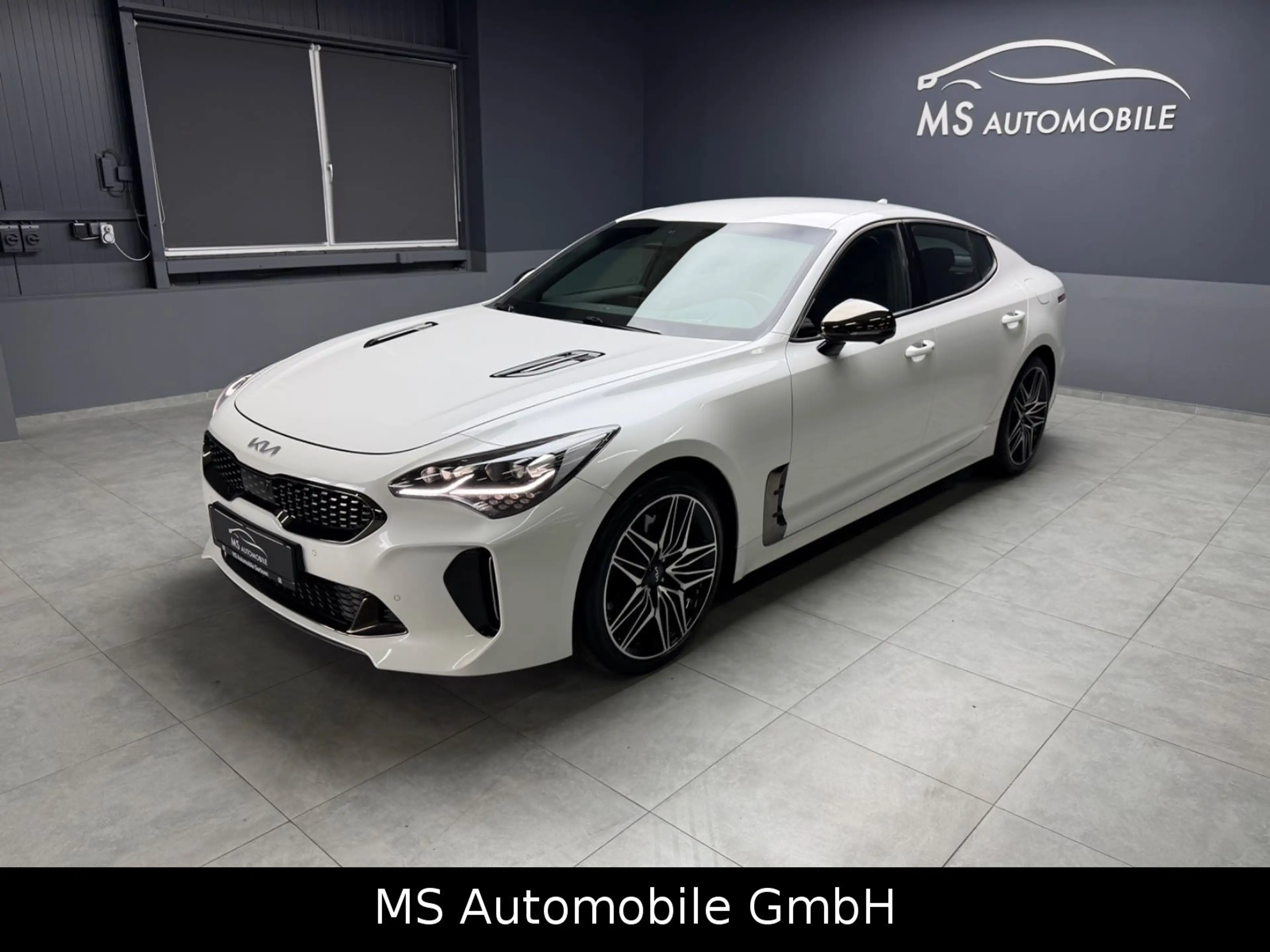 Kia Stinger GT 4WD/HUD/360°/MEMORY/4X SHZ — photo 2