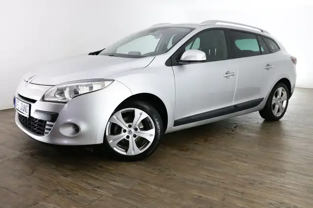 Renault Megane view 2