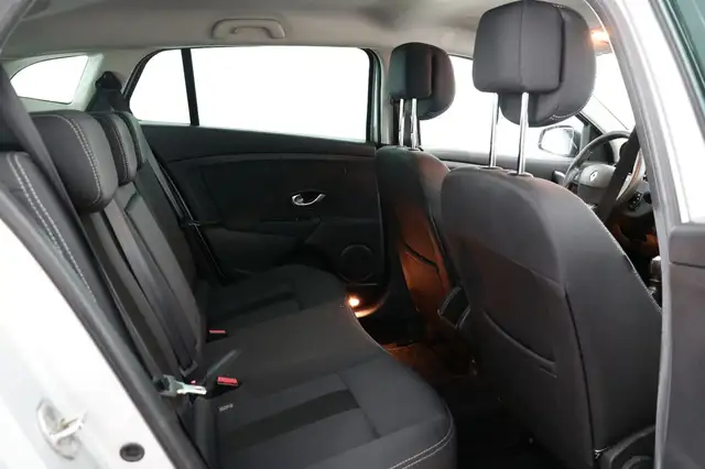 Renault Megane view 13