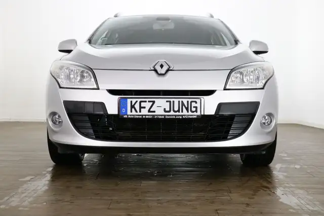 Renault Megane view 5