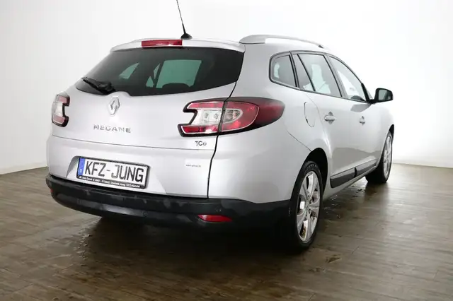 Renault Megane view 11