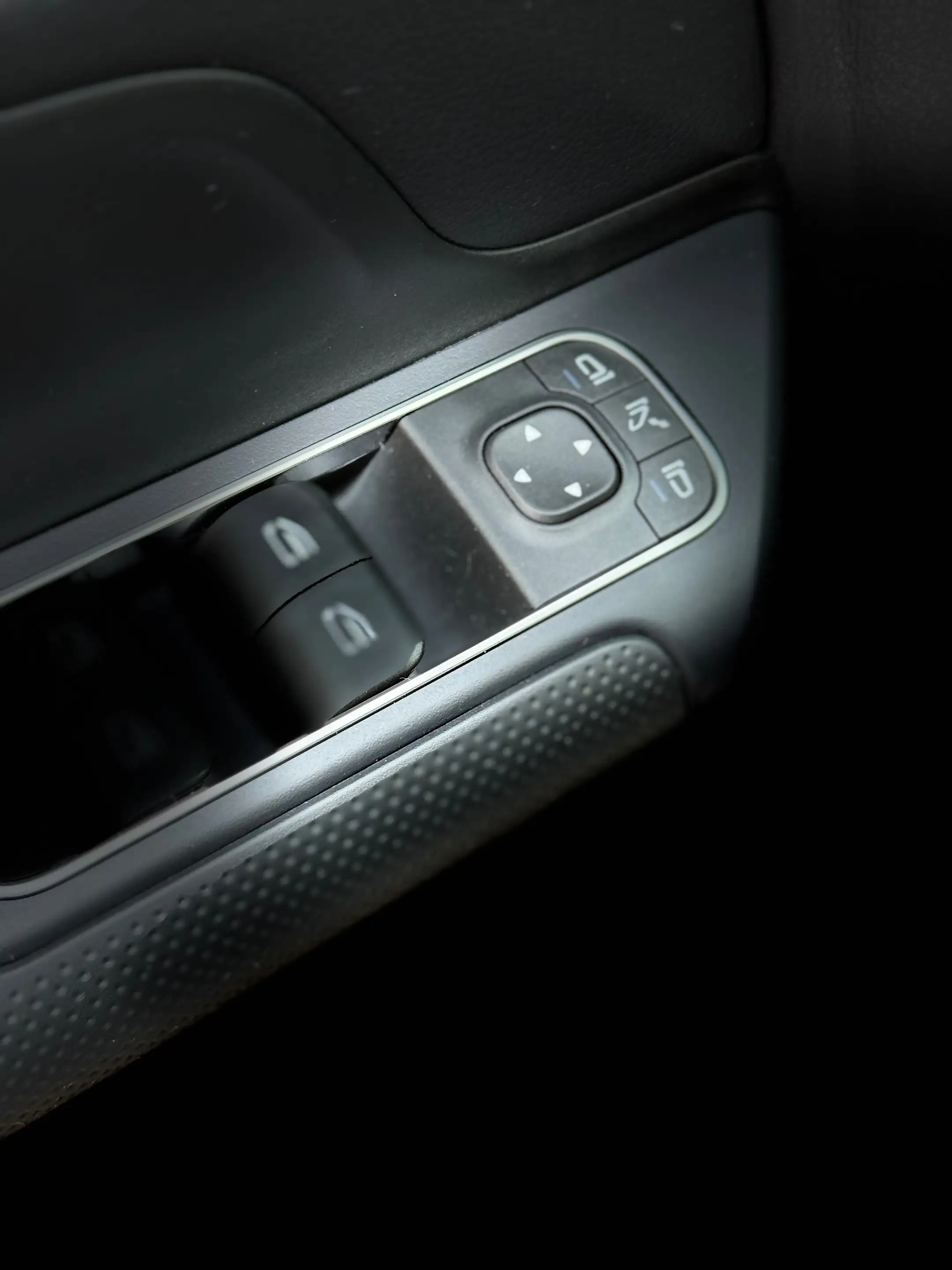 Mercedes-Benz GLA 180 GLA 180 — photo 13