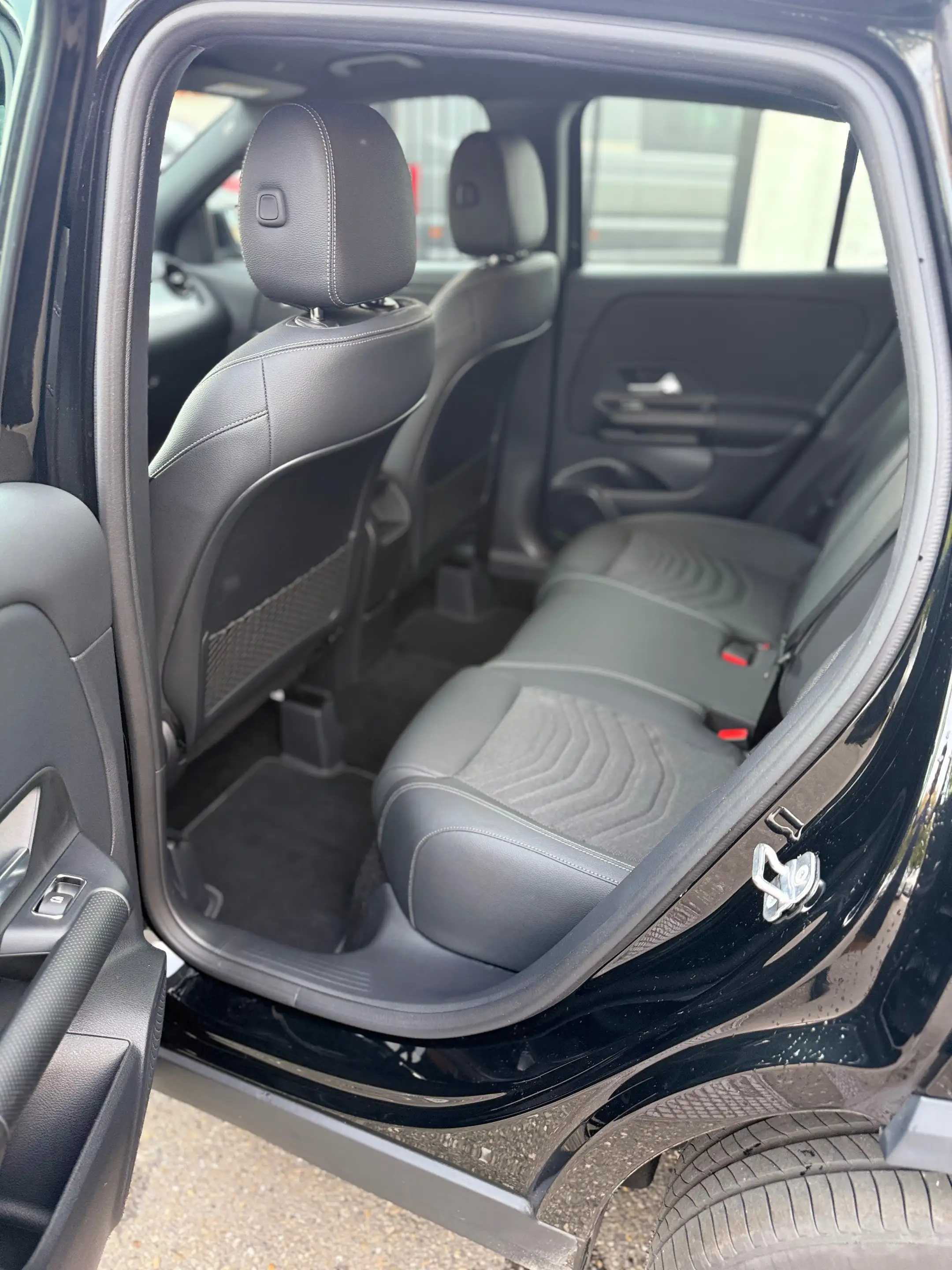 Mercedes-Benz GLA 180 GLA 180 — photo 8