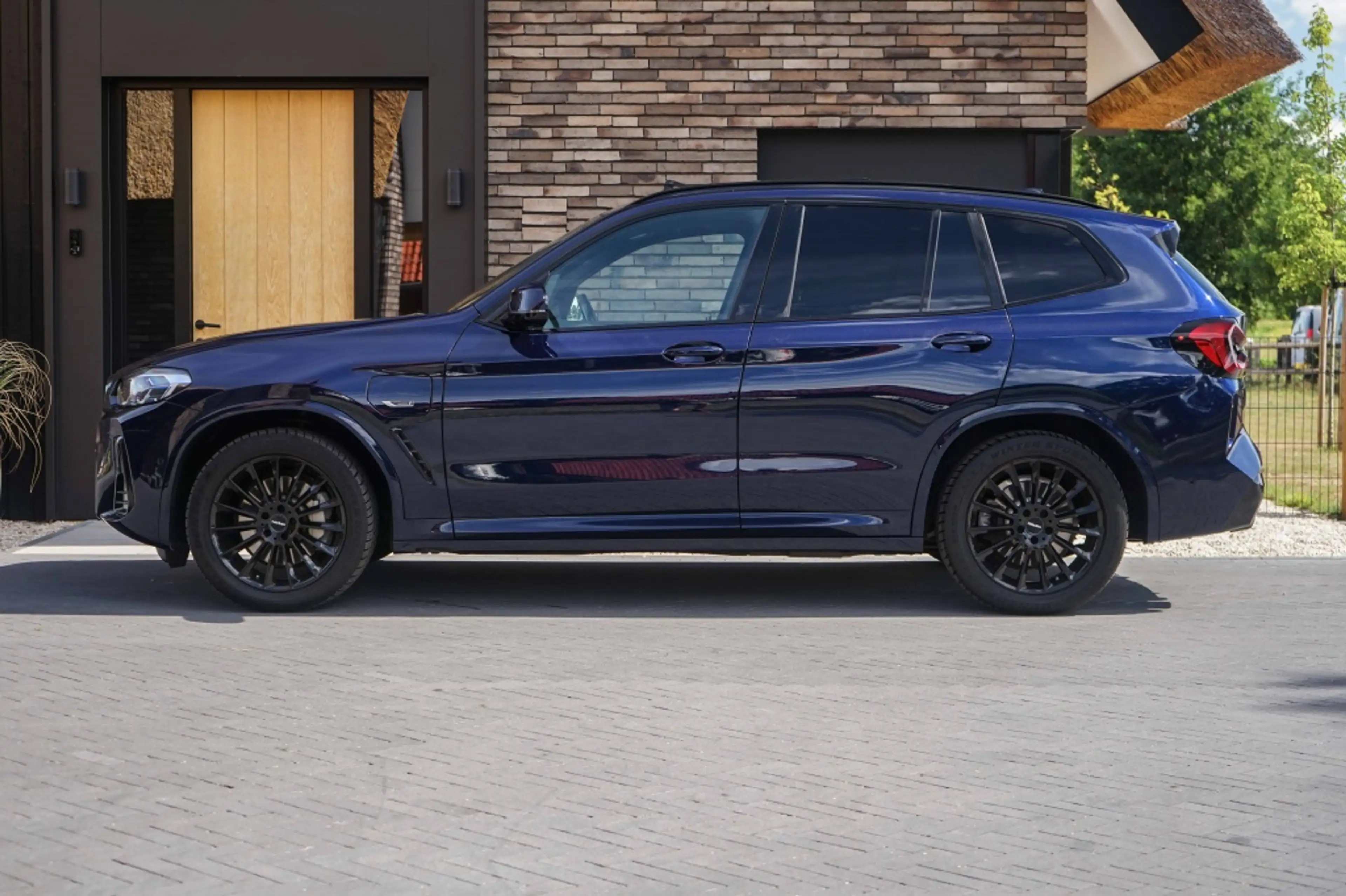 BMW X3 xDrive30e M Sport facelift/Pano/ACC/Laser/Camera/T — photo 6