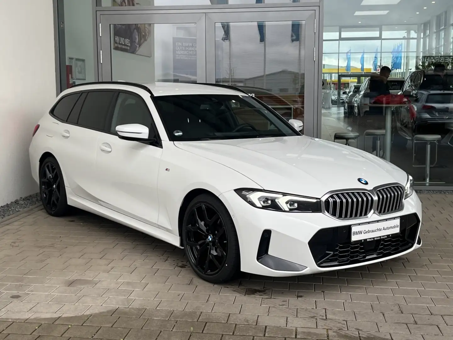 BMW 318 d Touring Facelift M Sportpaket Navi.Komfort. Weiß - 2