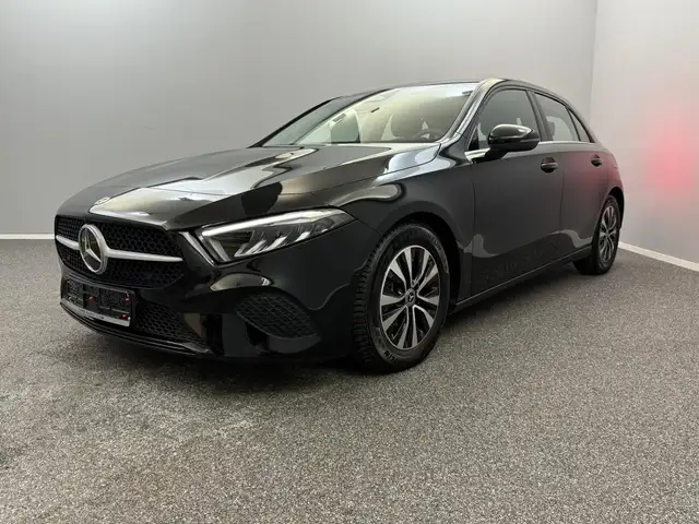 Mercedes-Benz A 180 A 180 d Progressive Advanced auto