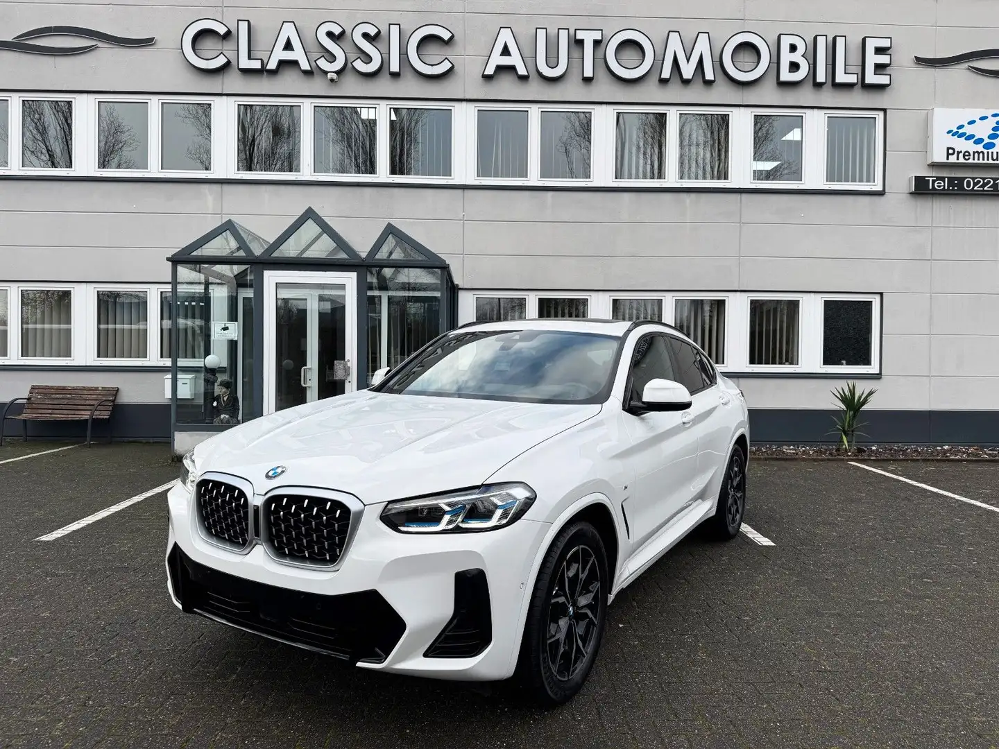 BMW X4 xDrive 20 i M SportpaketPan/Anhäng/NP 77.709€ Weiß - 1