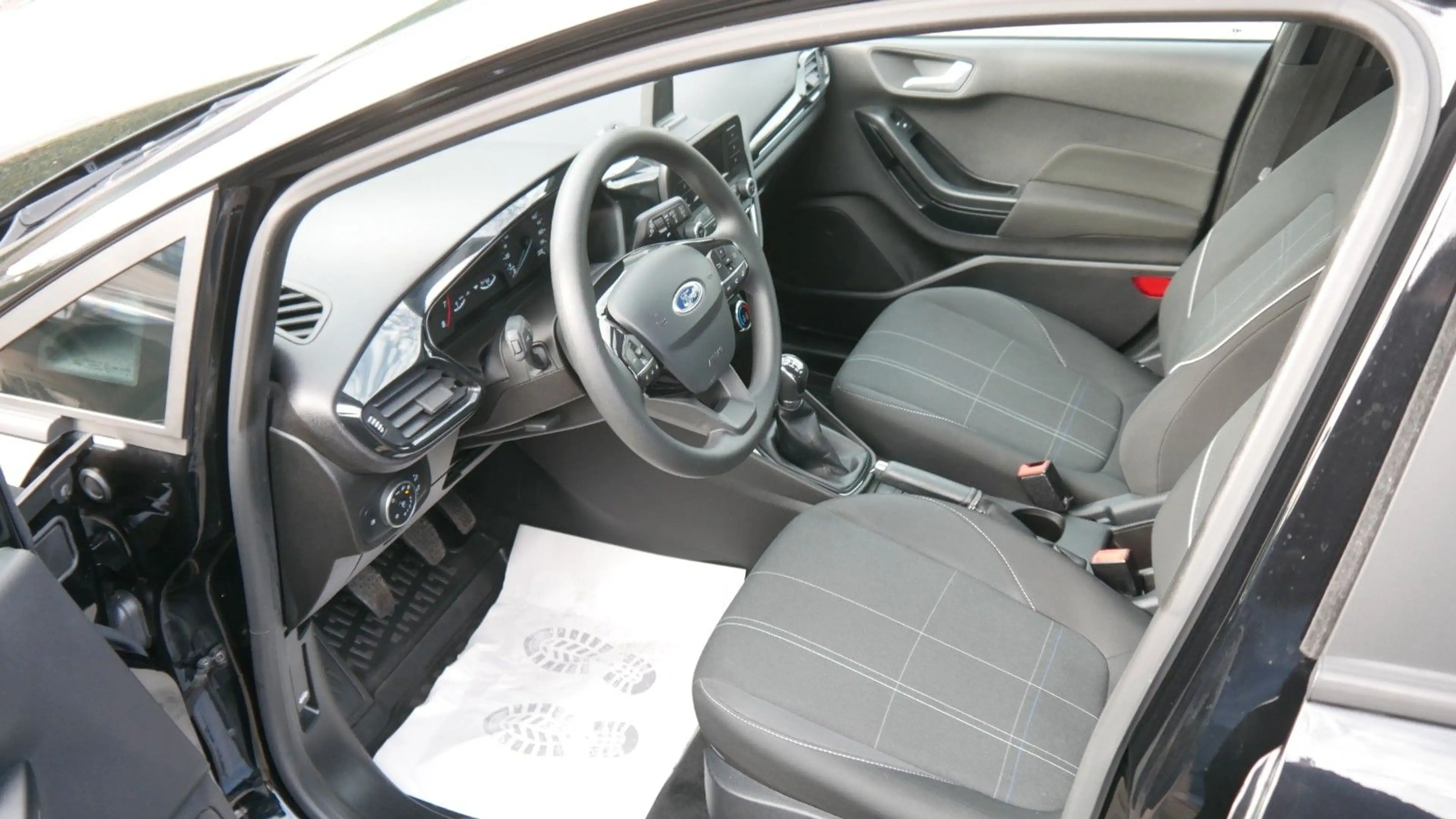 Ford Fiesta Cool & Connect/Zahnriemen Neu — photo 9