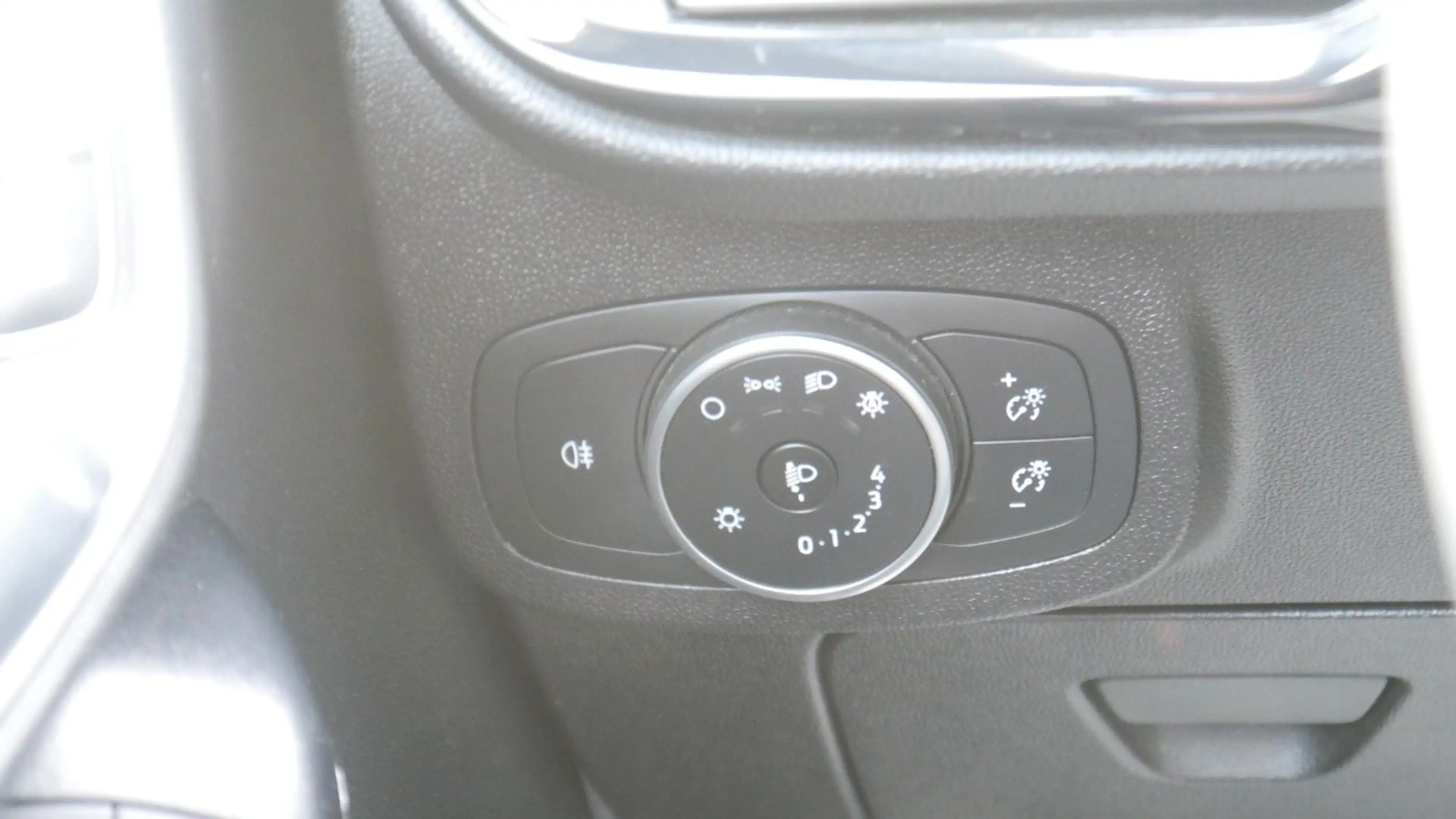 Ford Fiesta Cool & Connect/Zahnriemen Neu — photo 11
