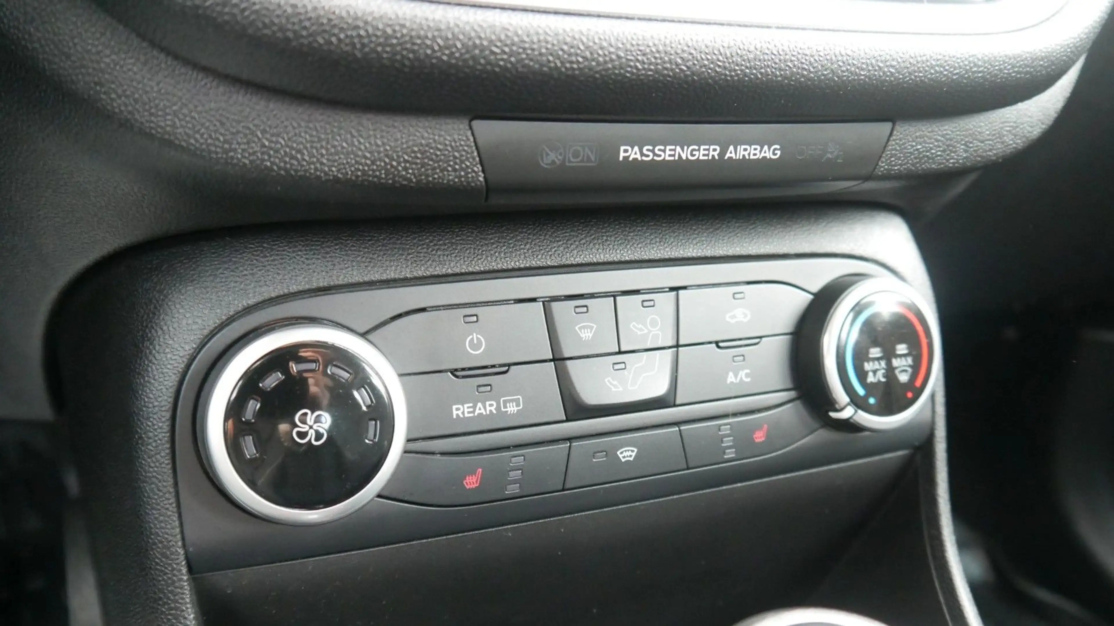 Ford Fiesta Cool & Connect/Zahnriemen Neu — photo 13