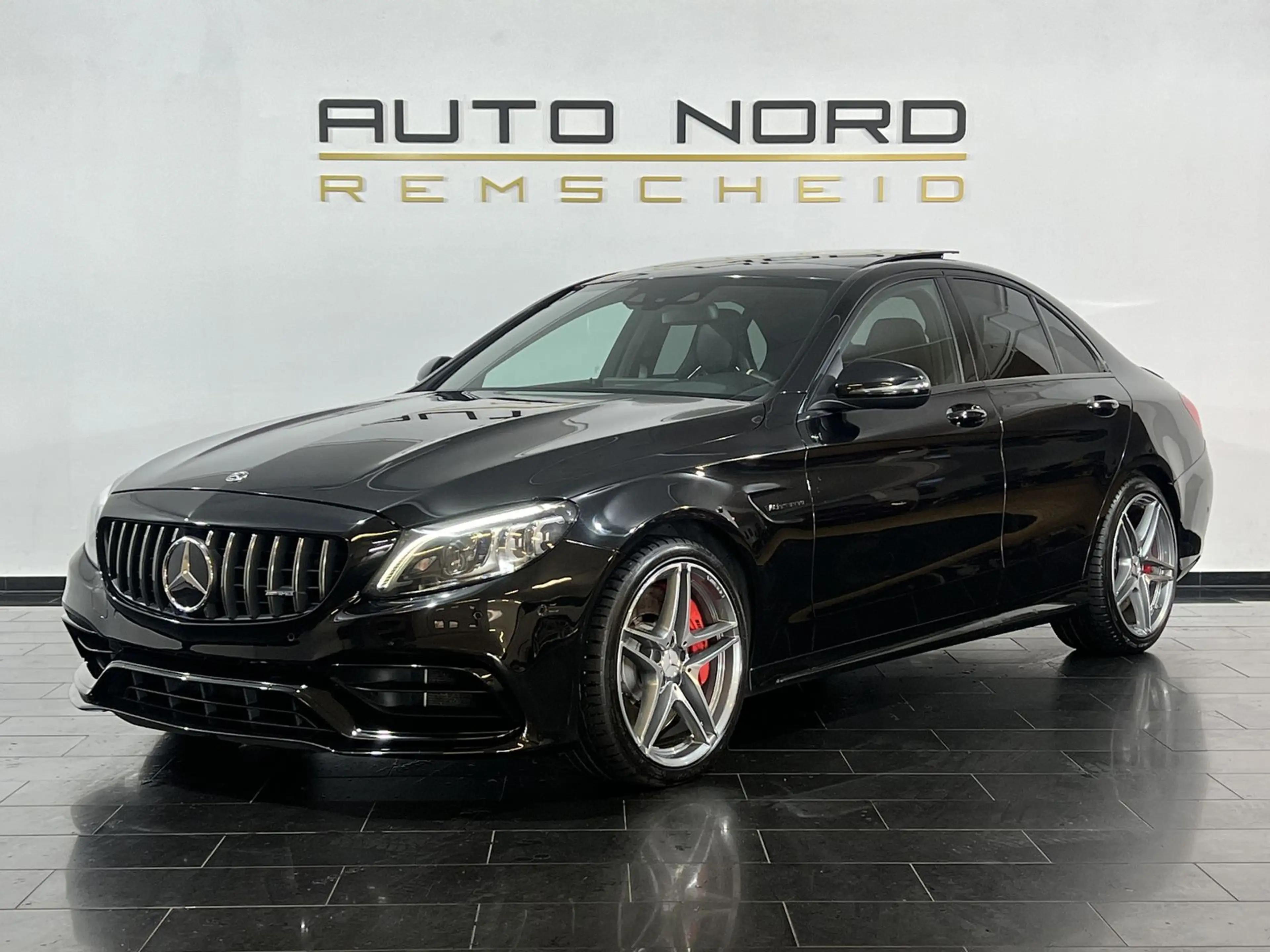 Mercedes-Benz C 63 AMG S*Burmester*Memory*Pano*Schale*H-UP* — photo 11
