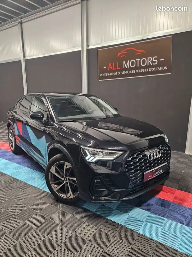 Audi Q3 35 tfsi s line tronic Schwarz - 1