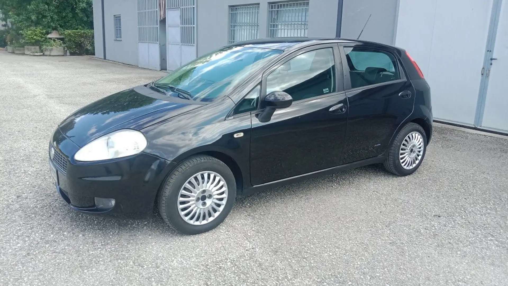 Fiat Grande Punto 1.2 - imp. GPL - 5 porte Nero - 2