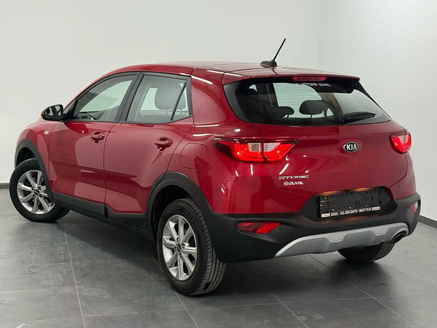 Kia Stonic 1.2i Euro6 - Navi - Camera - Carnet Rouge - 2