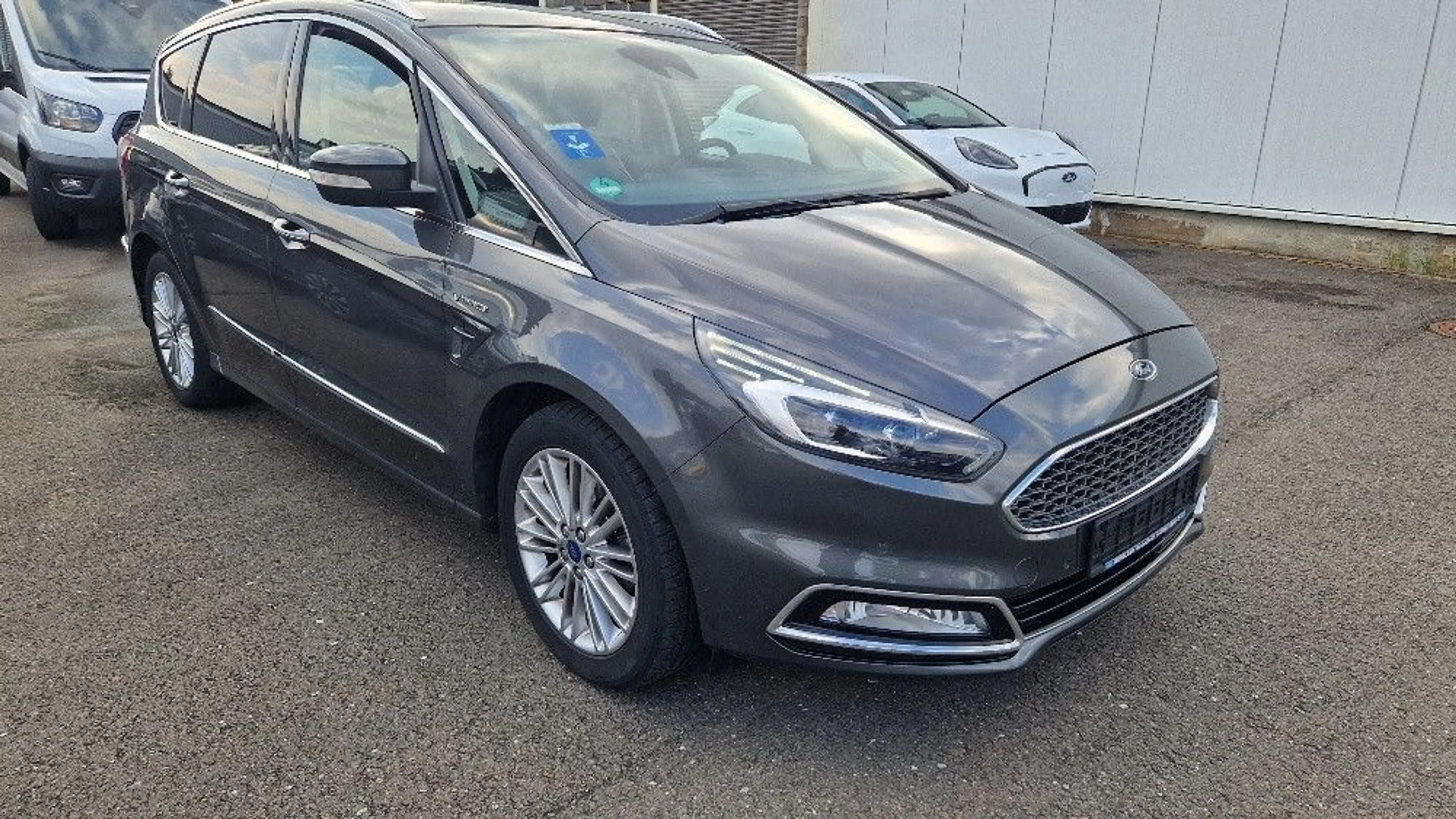 Ford S-Max S-MAX Vignale*AT-Motor*7-Sitzer — photo 3