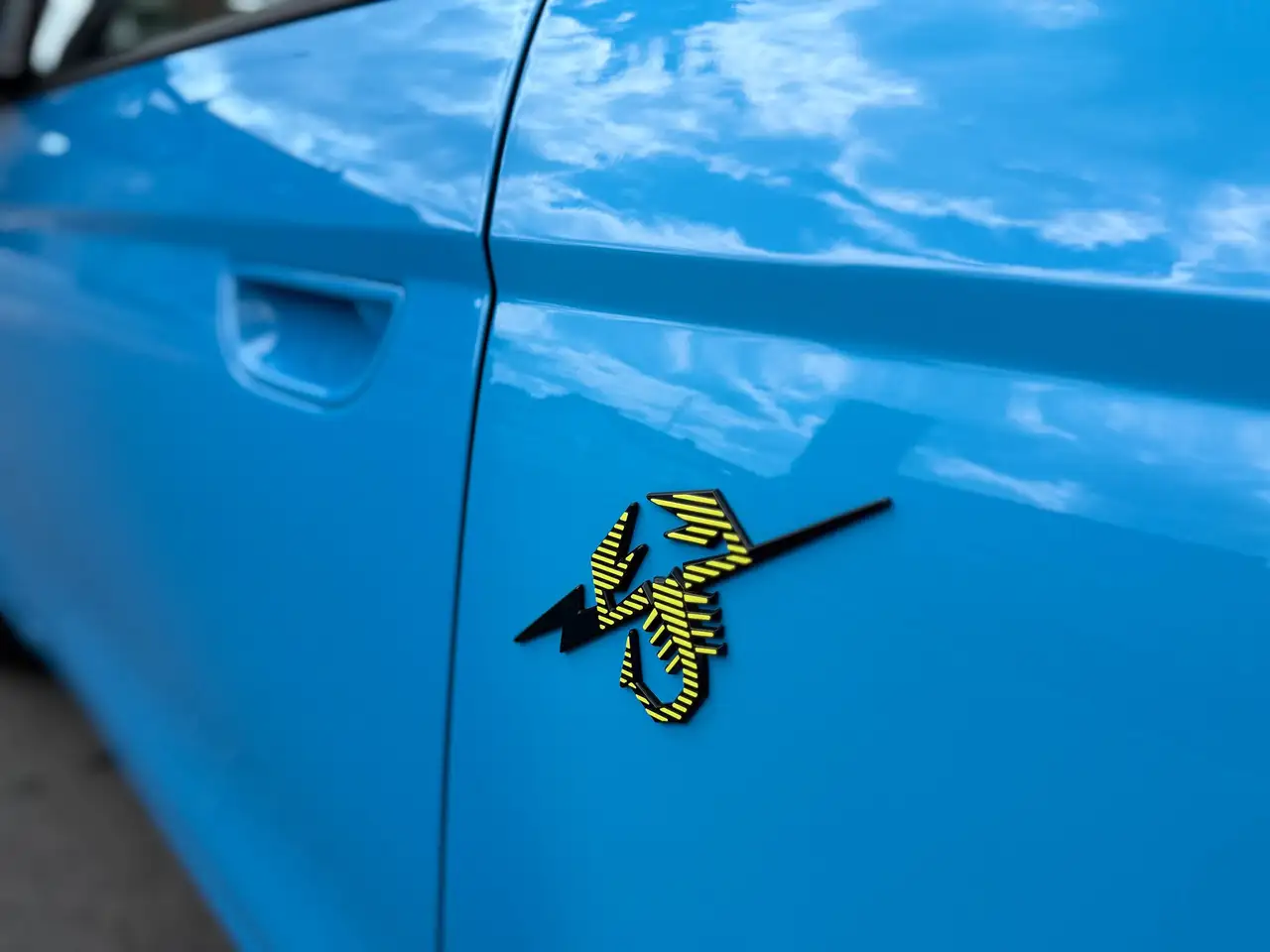 Abarth 500 e-595 42 kWh Scorpionissima 850Km! Pano Leder Full!, миниатюра 7