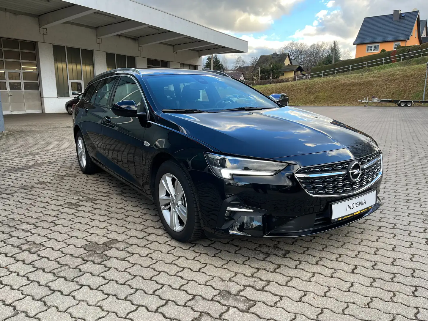 Opel Insignia Elegance mit AHZV, beh. Frontscheibe uvm... Zwart - 2