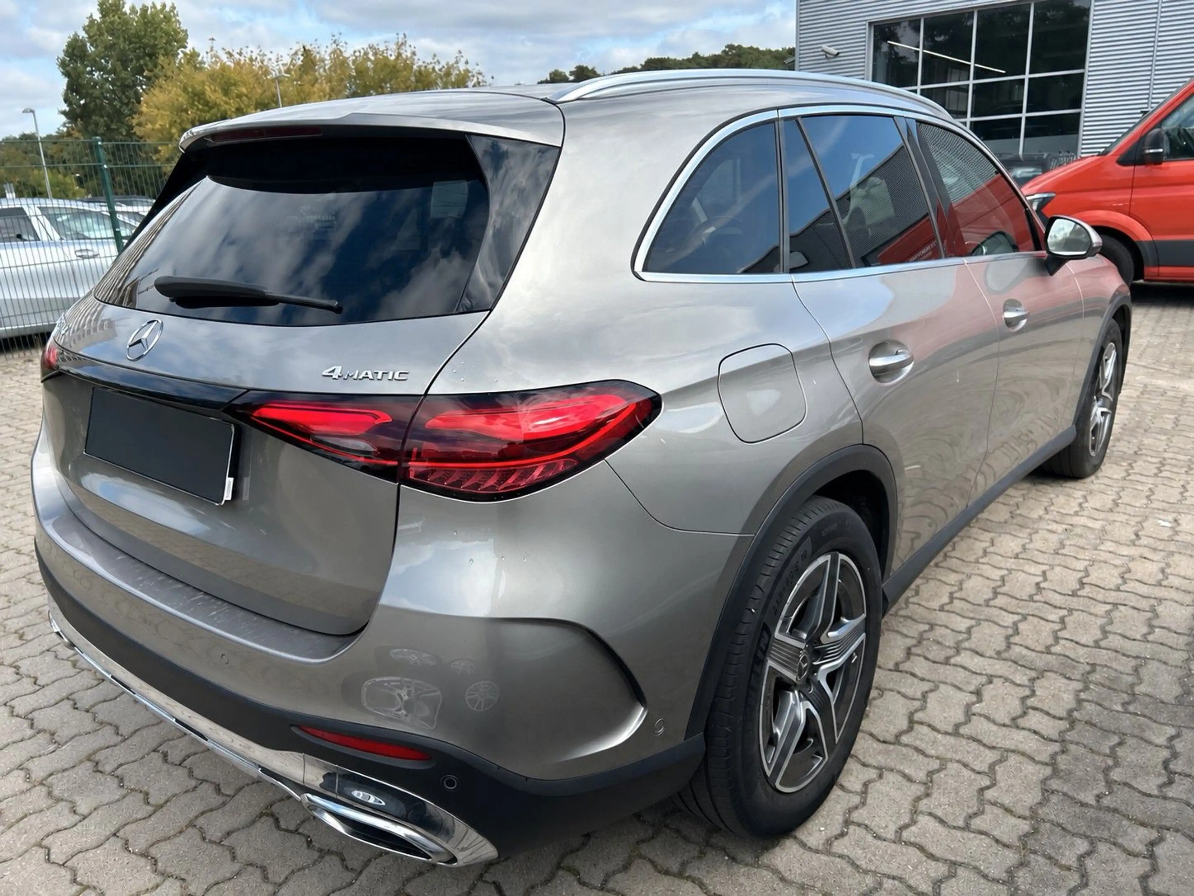Mercedes-Benz GLC 220 d 4Matic AMG Line|AIRMATIC|HINTERRADLENK| — photo 3