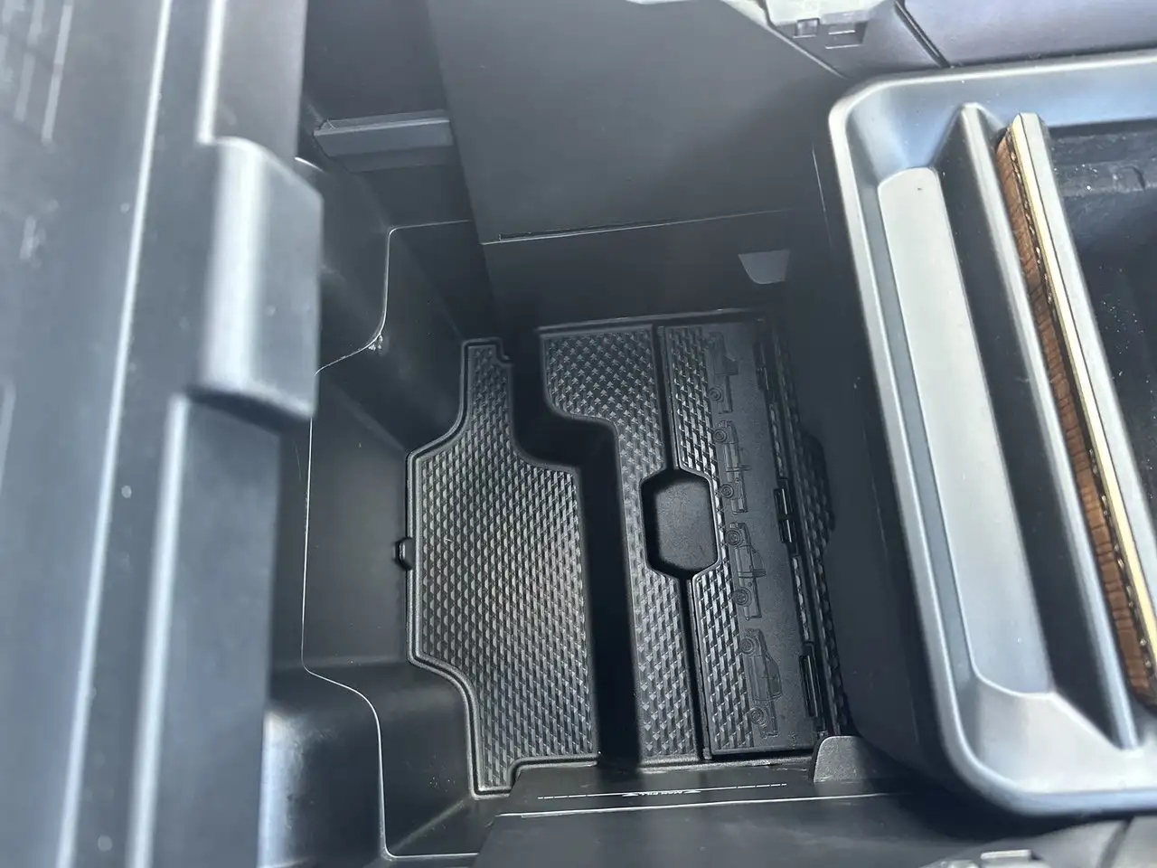 RAM 2500 снимка RAM 2500