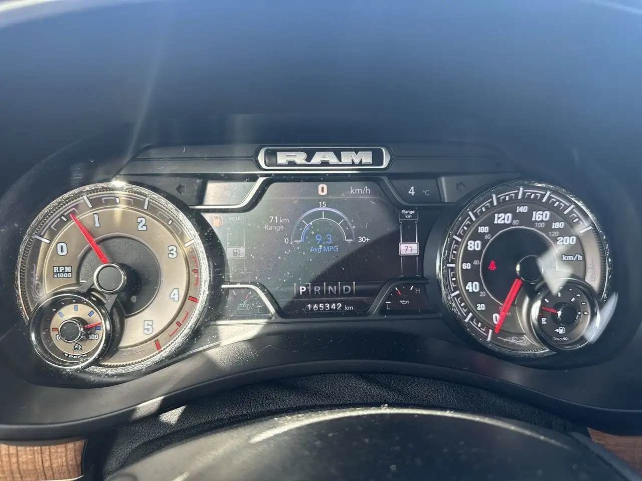RAM 2500 снимка RAM 2500