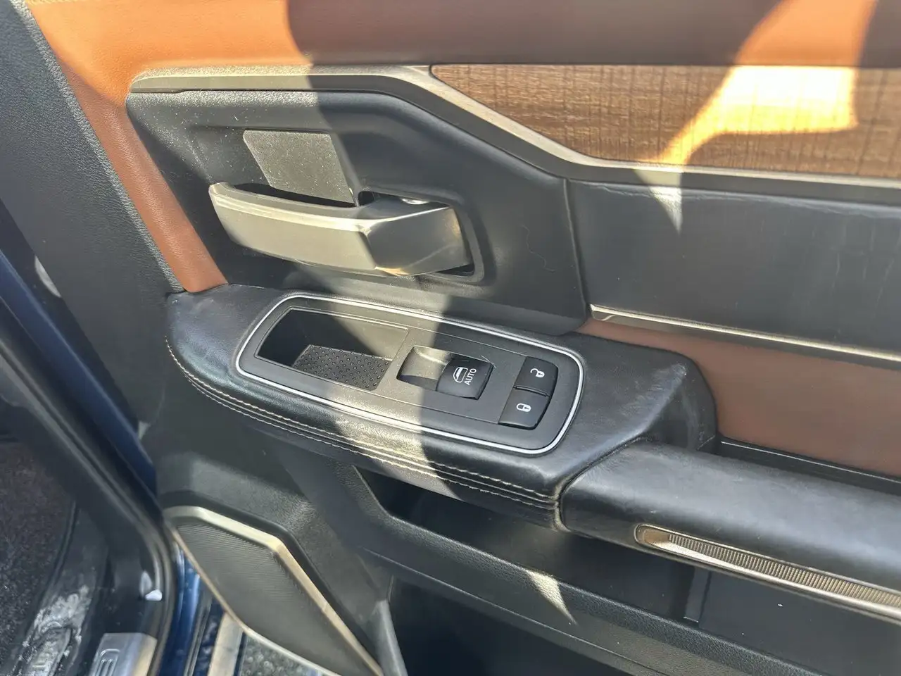 RAM 2500 снимка RAM 2500