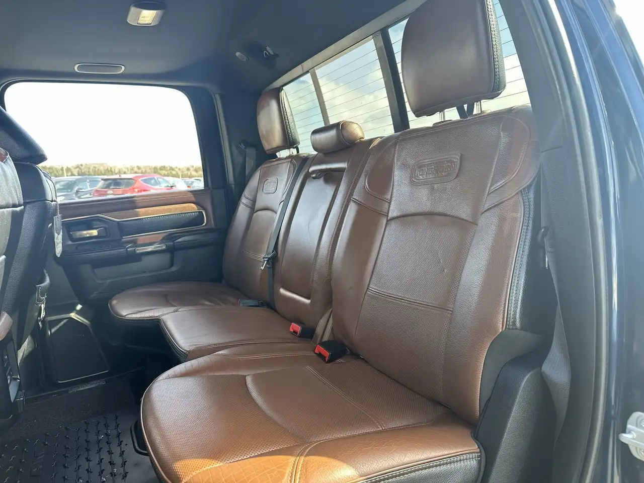RAM 2500 снимка RAM 2500