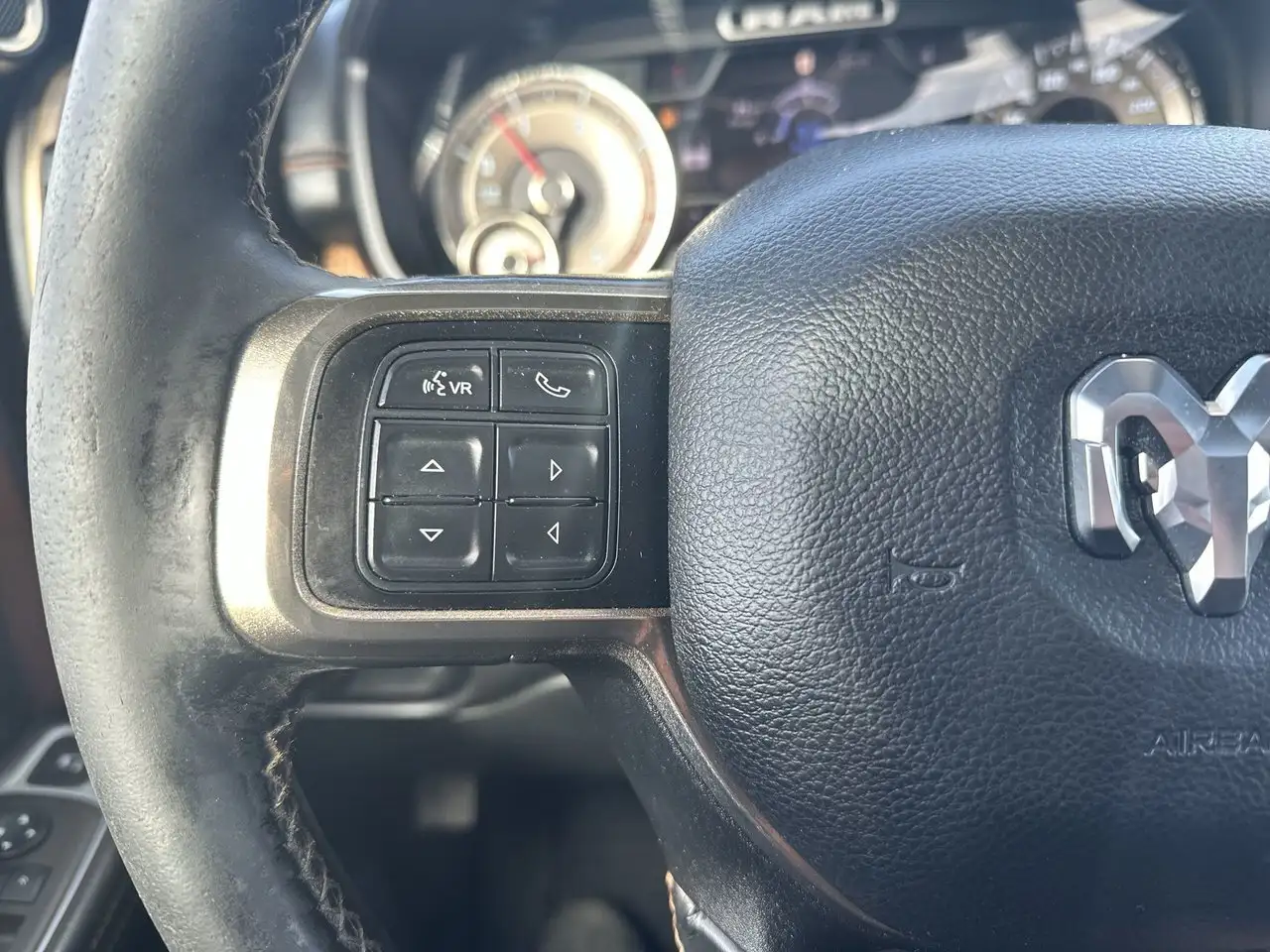 RAM 2500 снимка RAM 2500