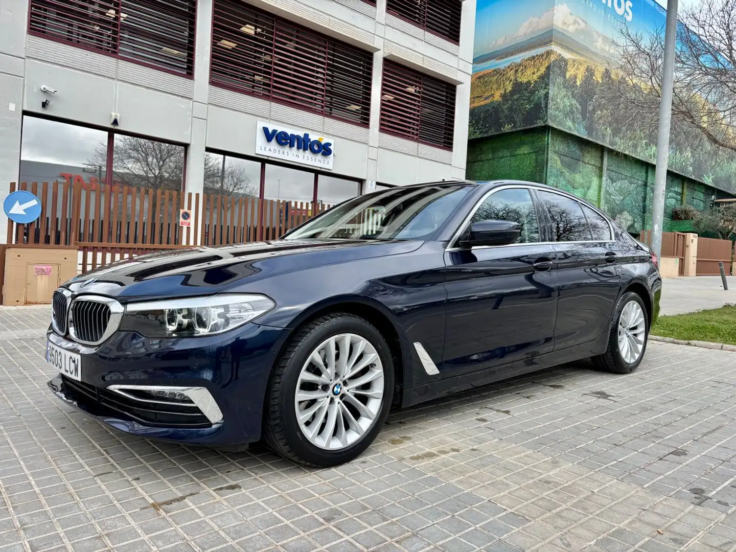 BMW 520 520dA Business Blau - 1