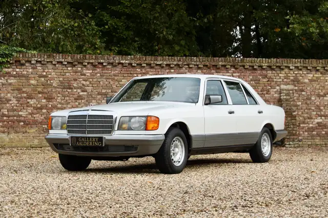 Mercedes-Benz 380 SEL "Less than 13.000 miles" In remarkable "as new