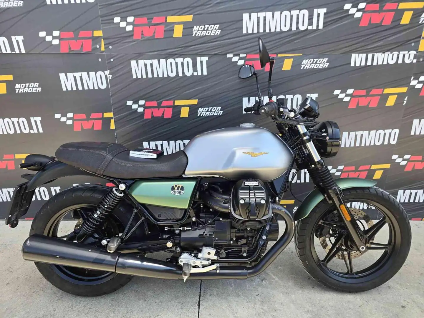 Moto Guzzi V 7 Stone Centenario Gri - 1