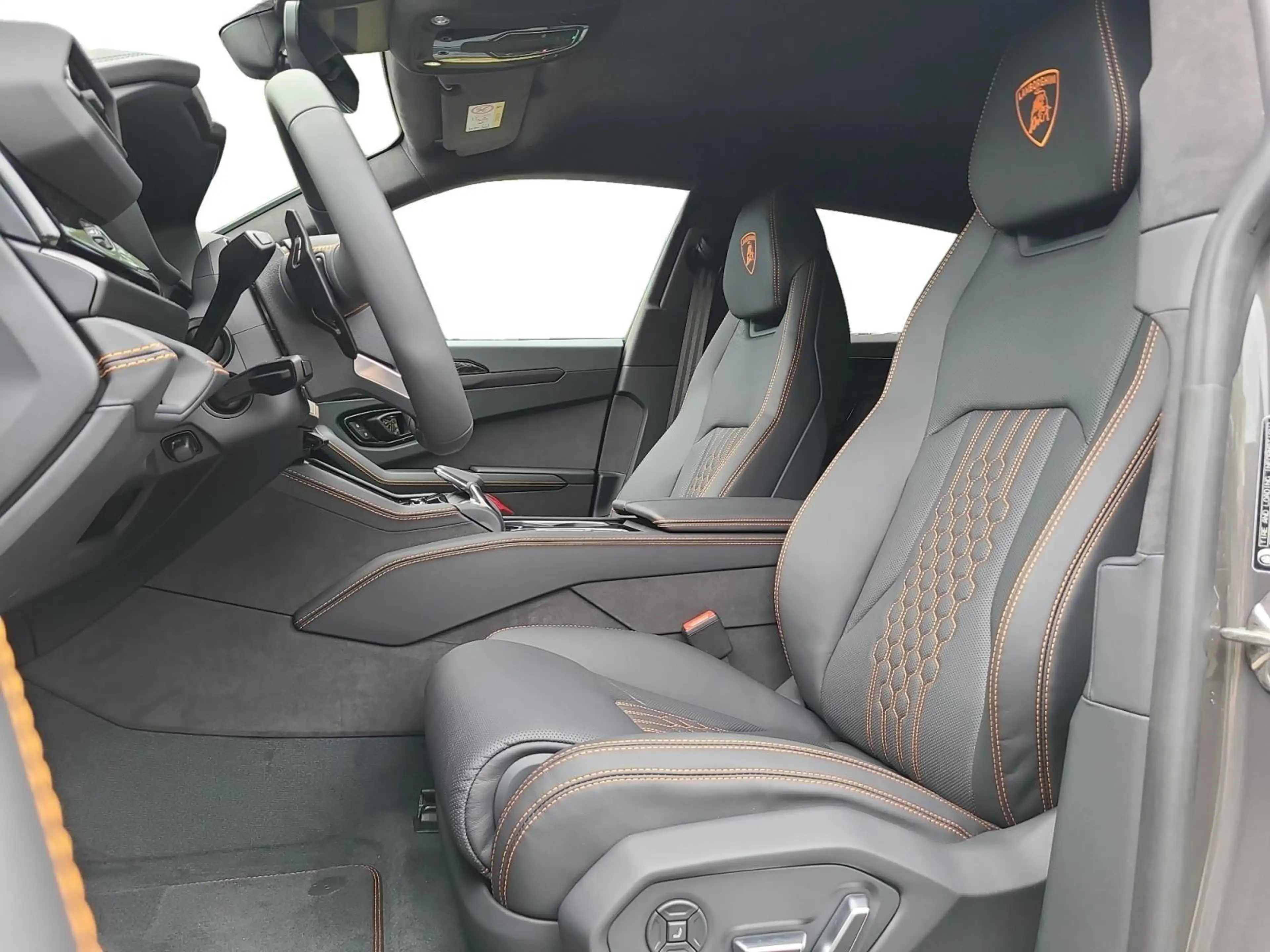 Lamborghini Urus SE ANIMA B&O ParkAssist 23"Rims 588 kW (799 PS)... — photo 13