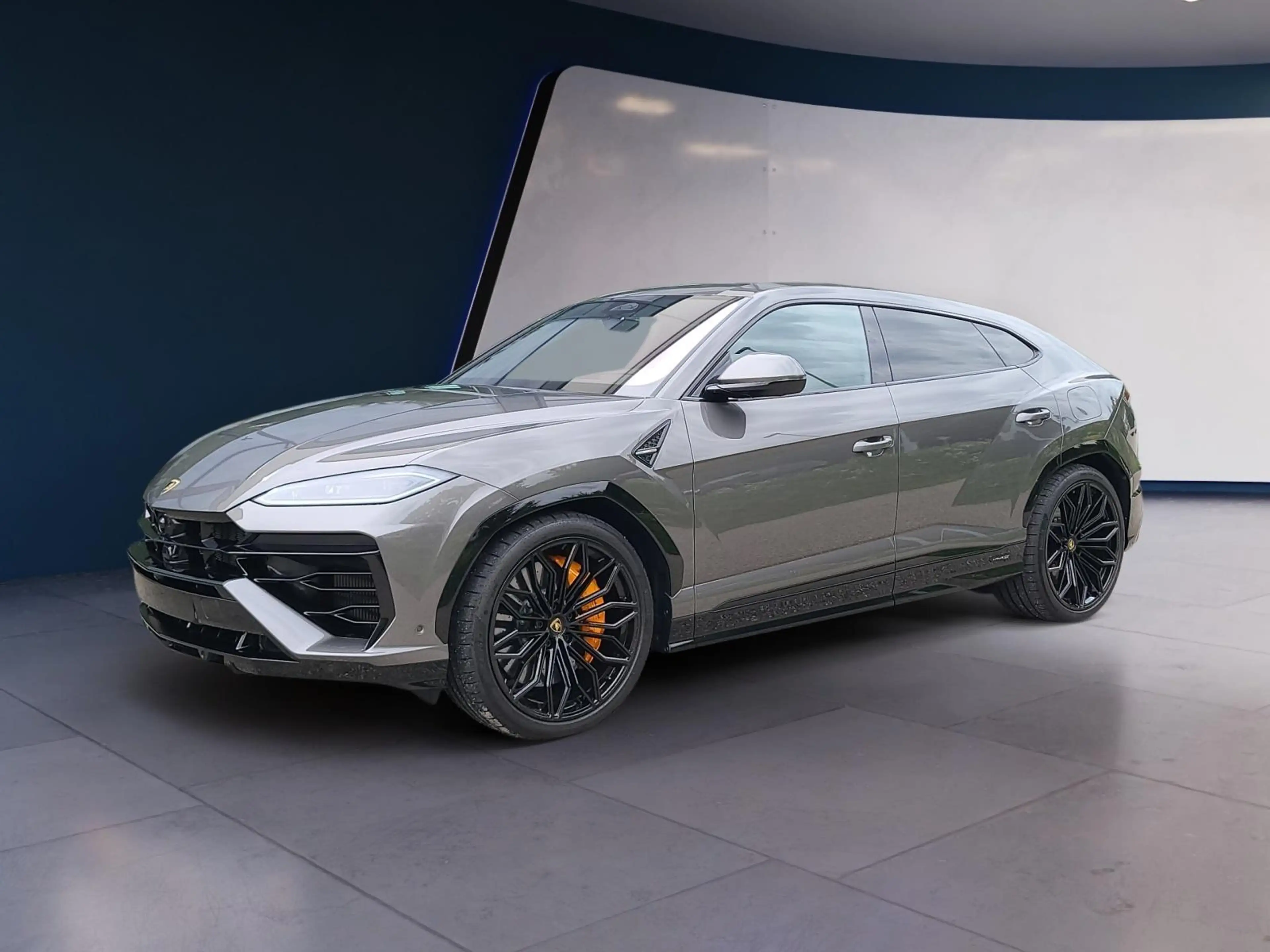 Lamborghini Urus SE ANIMA B&O ParkAssist 23"Rims 588 kW (799 PS)...