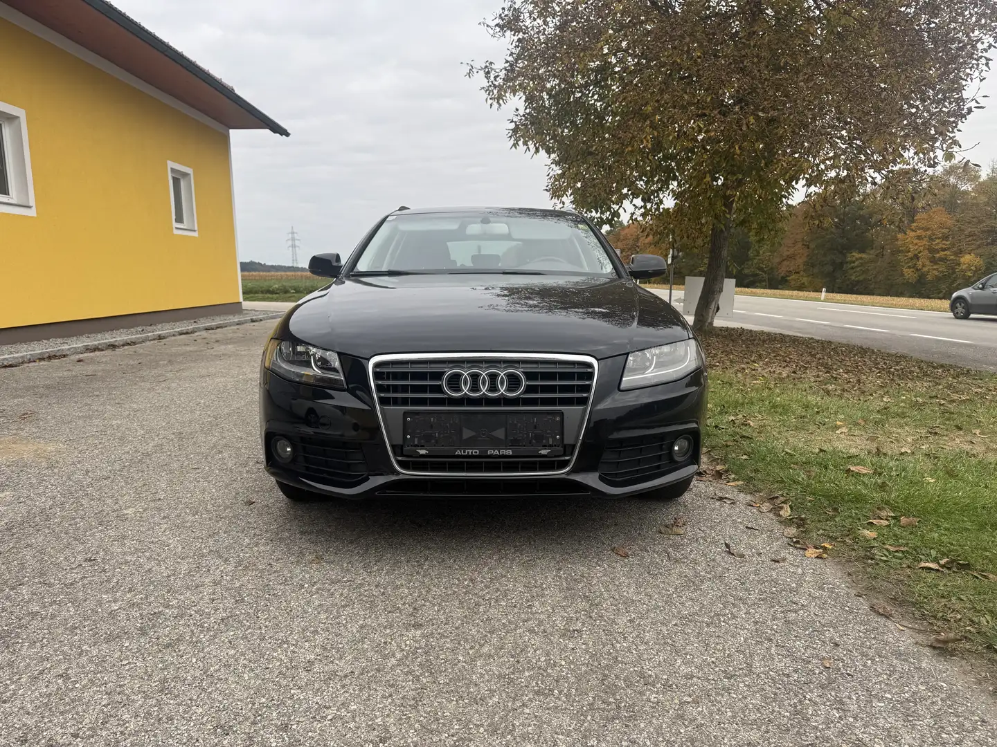 Audi A4 2,0 TDI Kombi Schwarz - 2