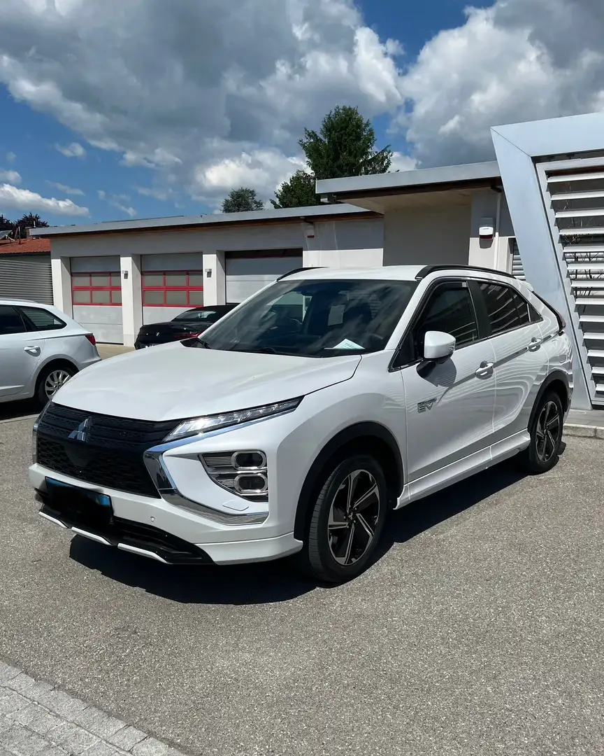 Mitsubishi Eclipse Cross 2,4 PHEV 4WD Diamond CVT Aut. Weiß - 1