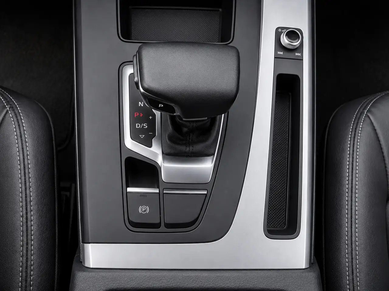 Audi Q5 снимка Audi Q5