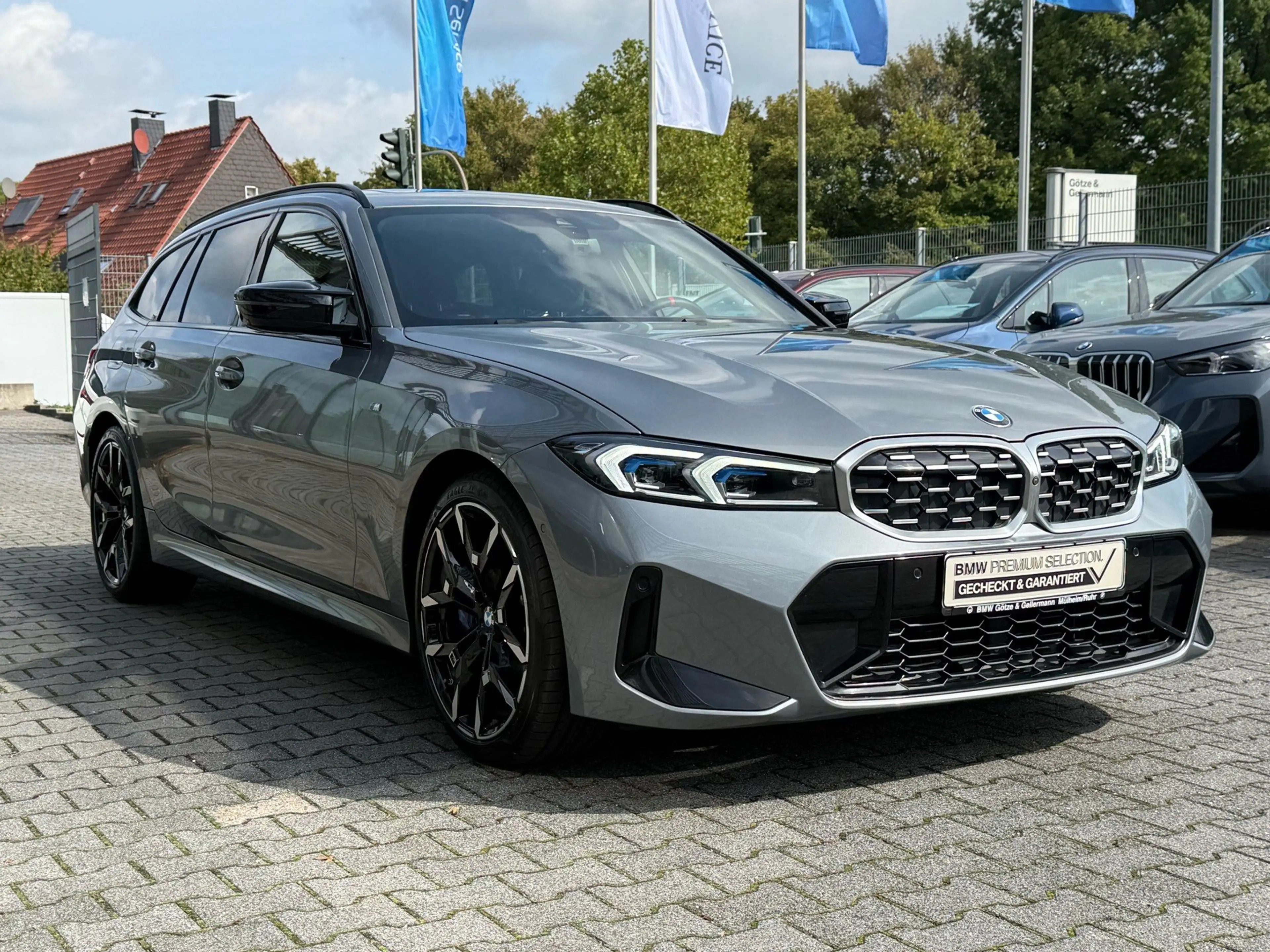 BMW 340 M340i xDrive Touring /Panoramadach Memory HeadUp — photo 3