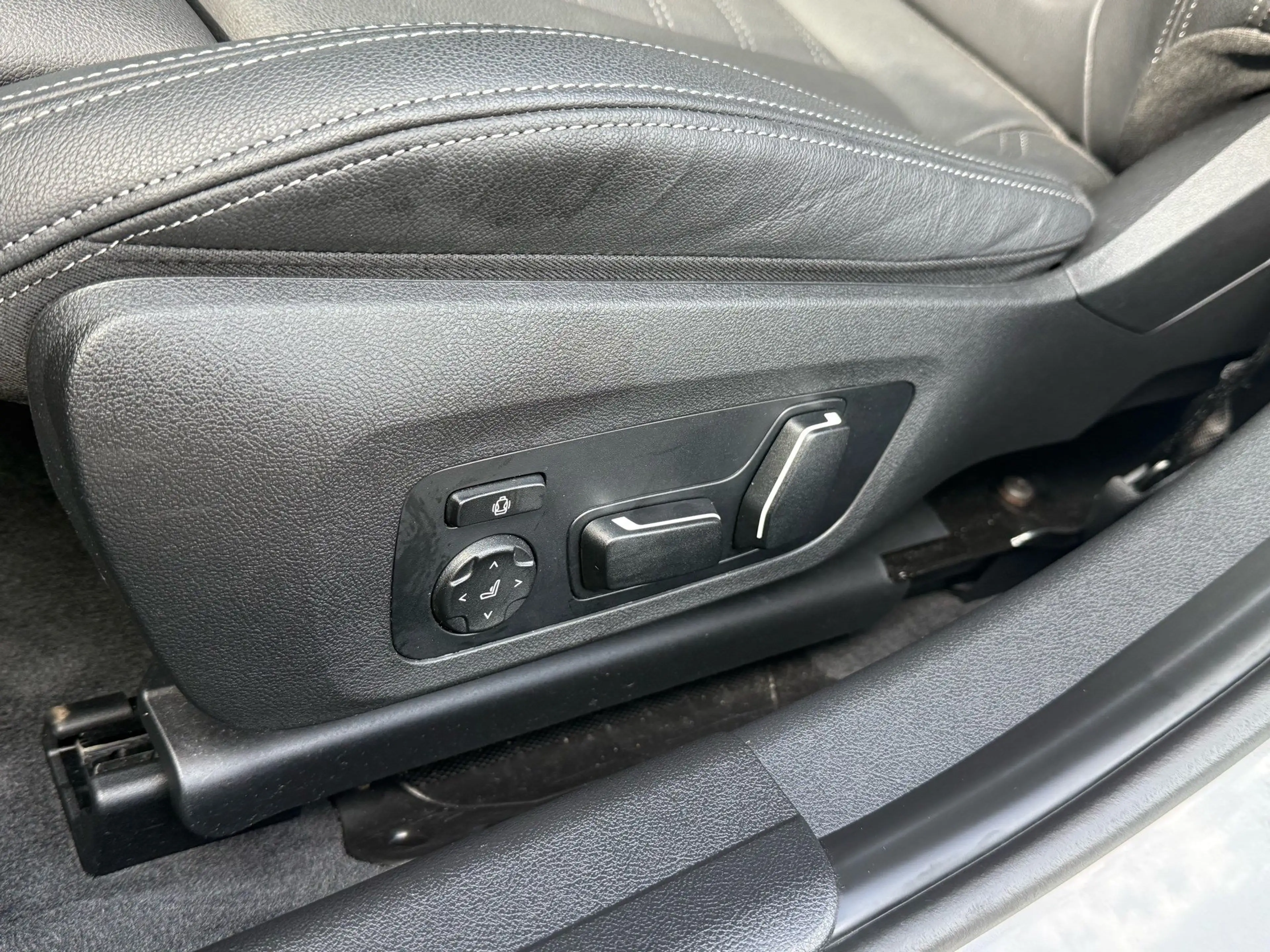 BMW 340 M340i xDrive Touring /Panoramadach Memory HeadUp — photo 11