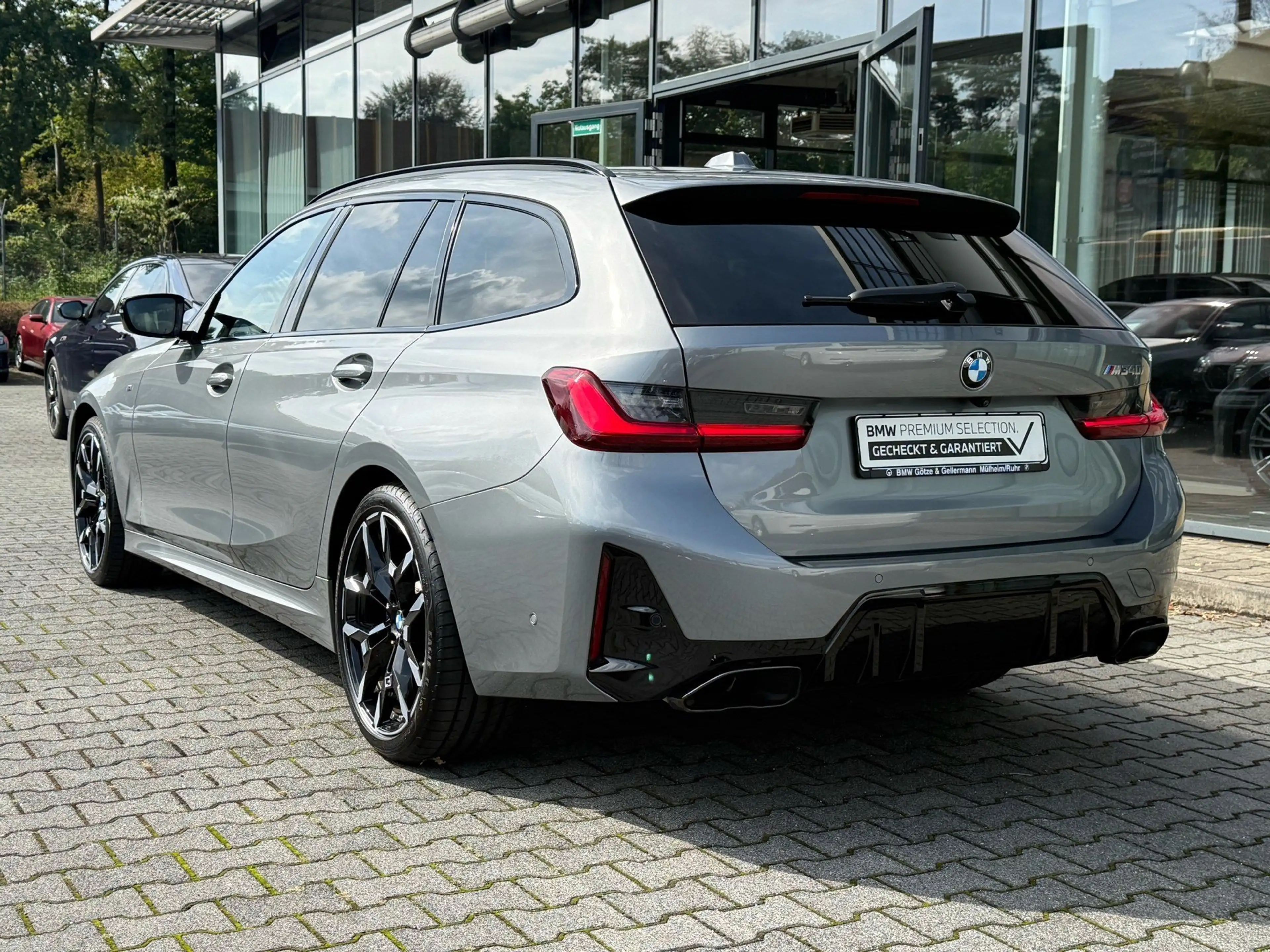 BMW 340 M340i xDrive Touring /Panoramadach Memory HeadUp — photo 4