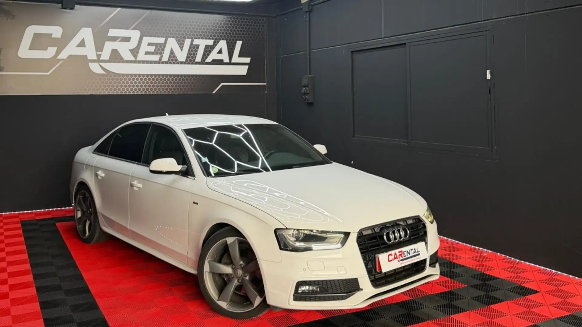 Audi A4 2.0TDI DPF S line limited edition 120 Blanco - 2