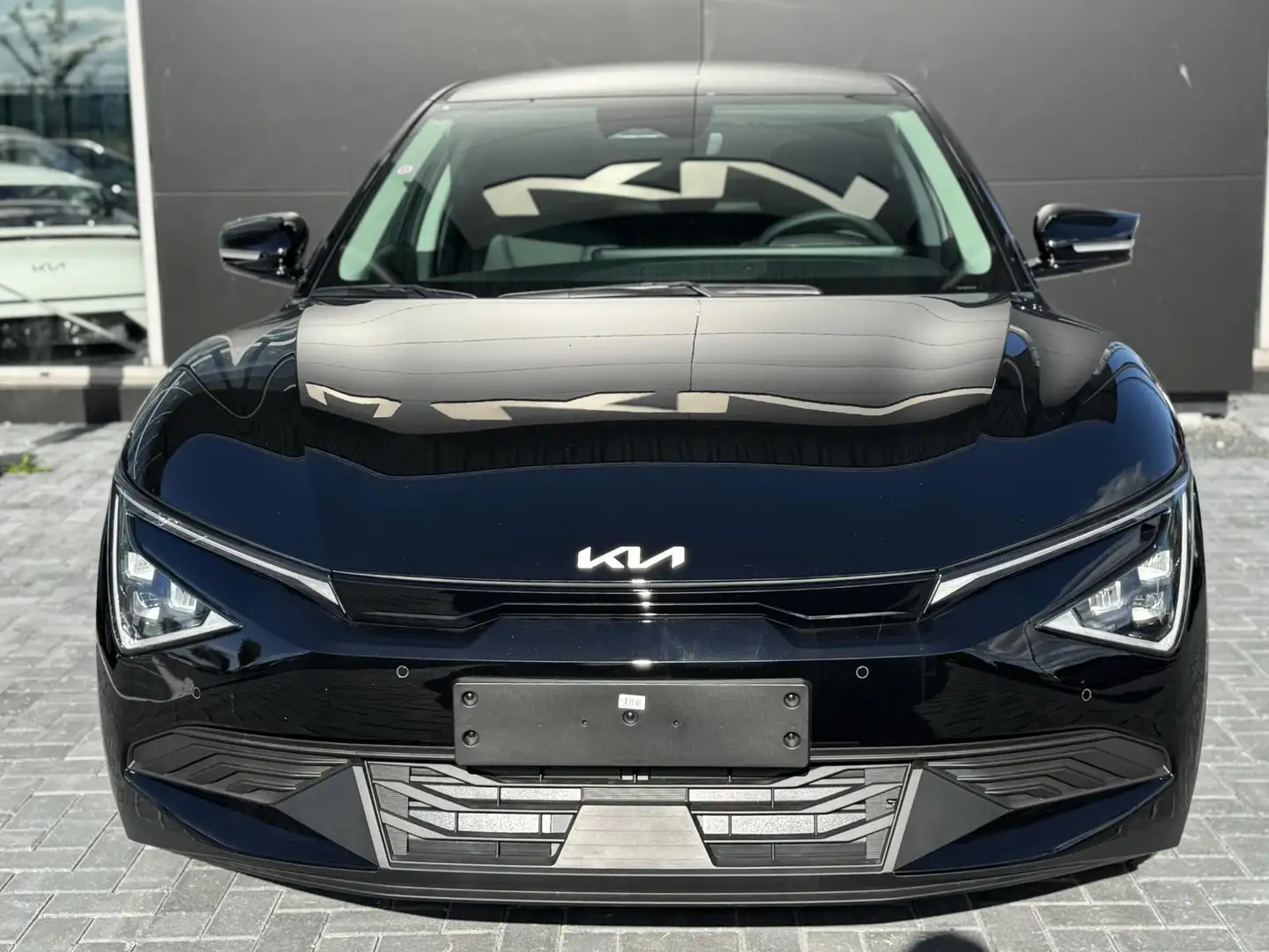 Kia EV6 Light Edition 63 kWh Stoel/Stuurwielverwarming | N Negro - 2