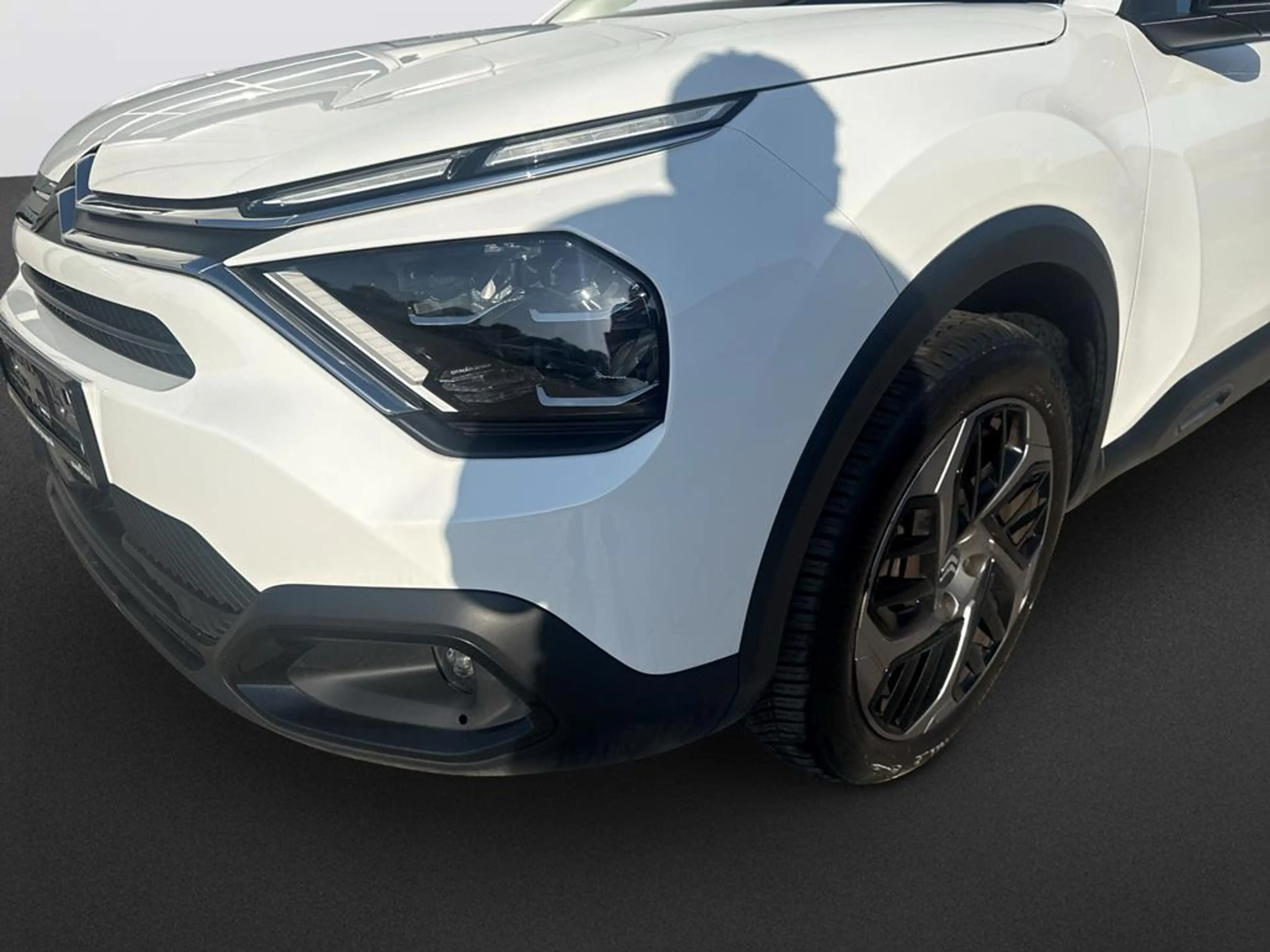 Citroen C4 X PureTech 130 S& — photo 8