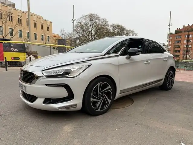 DS Automobiles DS 5 2.0 HDI 180cv Style