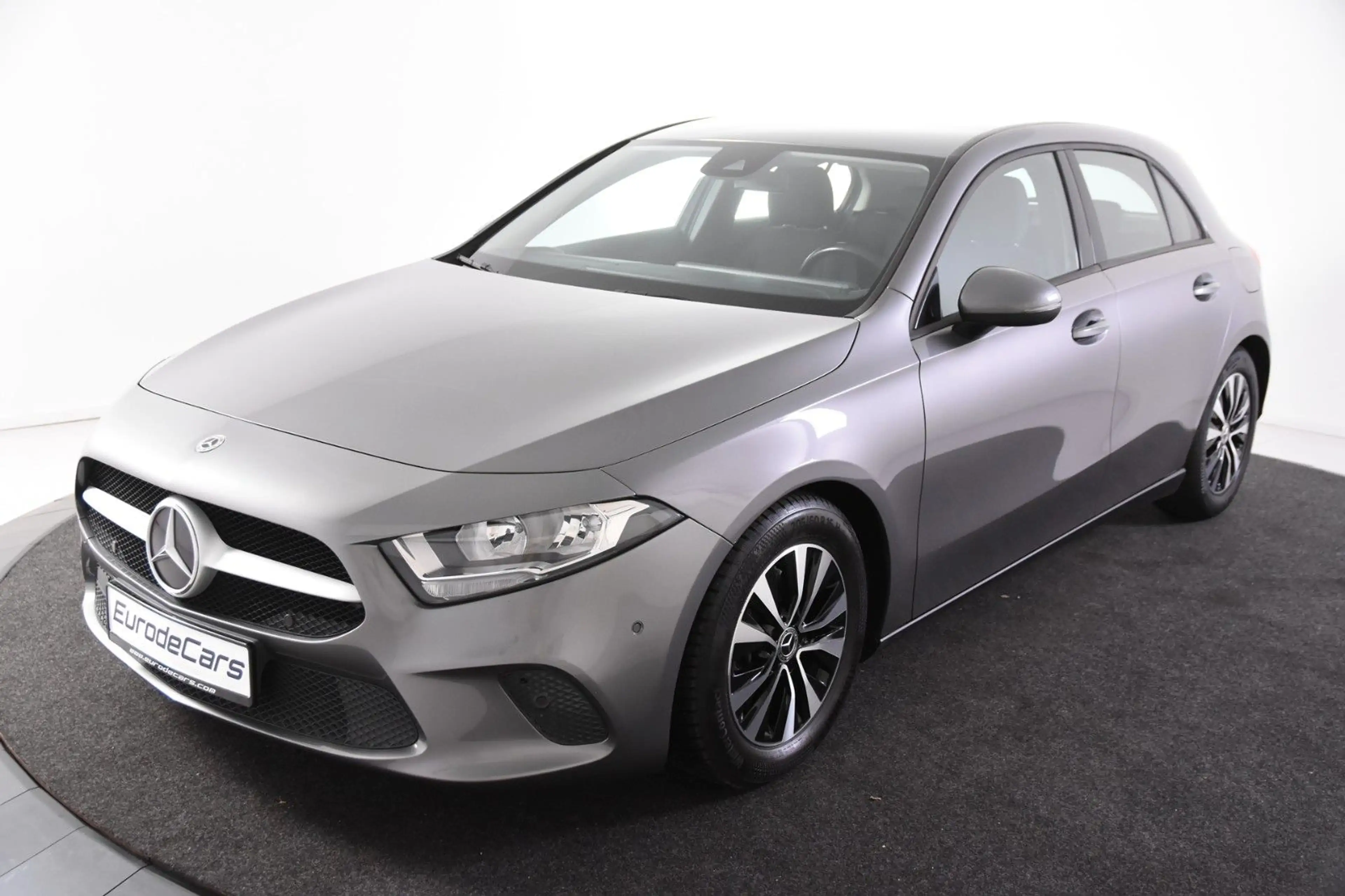 Mercedes-Benz A 180 *1.Hand*Navi*SHZ*Kamera* — photo 4