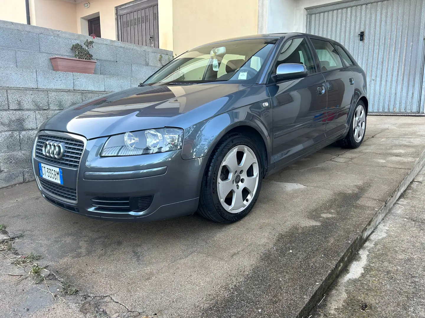 Audi A3 A3 II 2005 Sportback Sportback 2.0 fsi Ambiente Grigio - 1